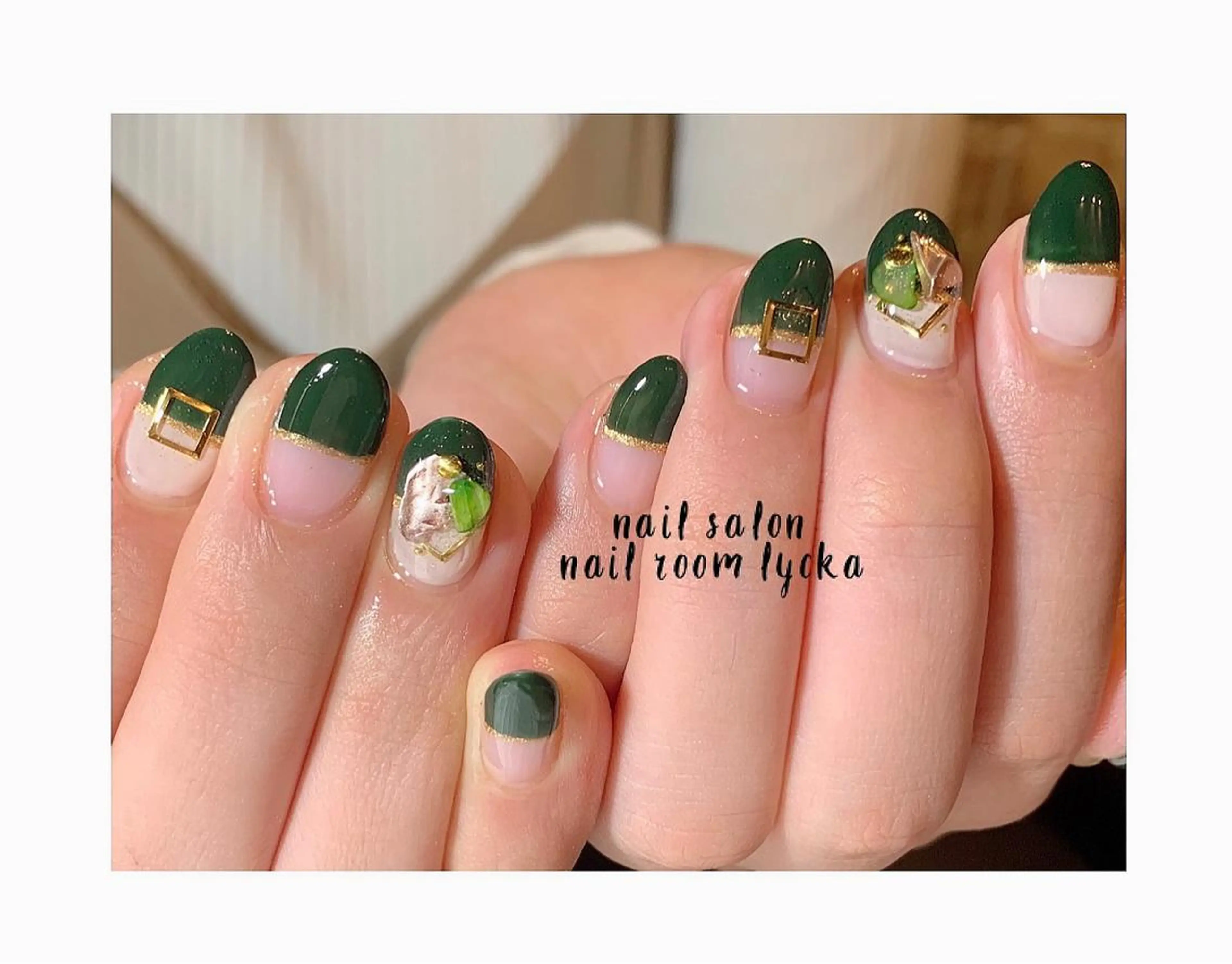 ネイル ジェルネイル パラジェル 冬ネイル ﾈｲﾙﾙｰﾑﾘｯｶ 𝐦𝐚𝐲𝐮のネイルデザイン