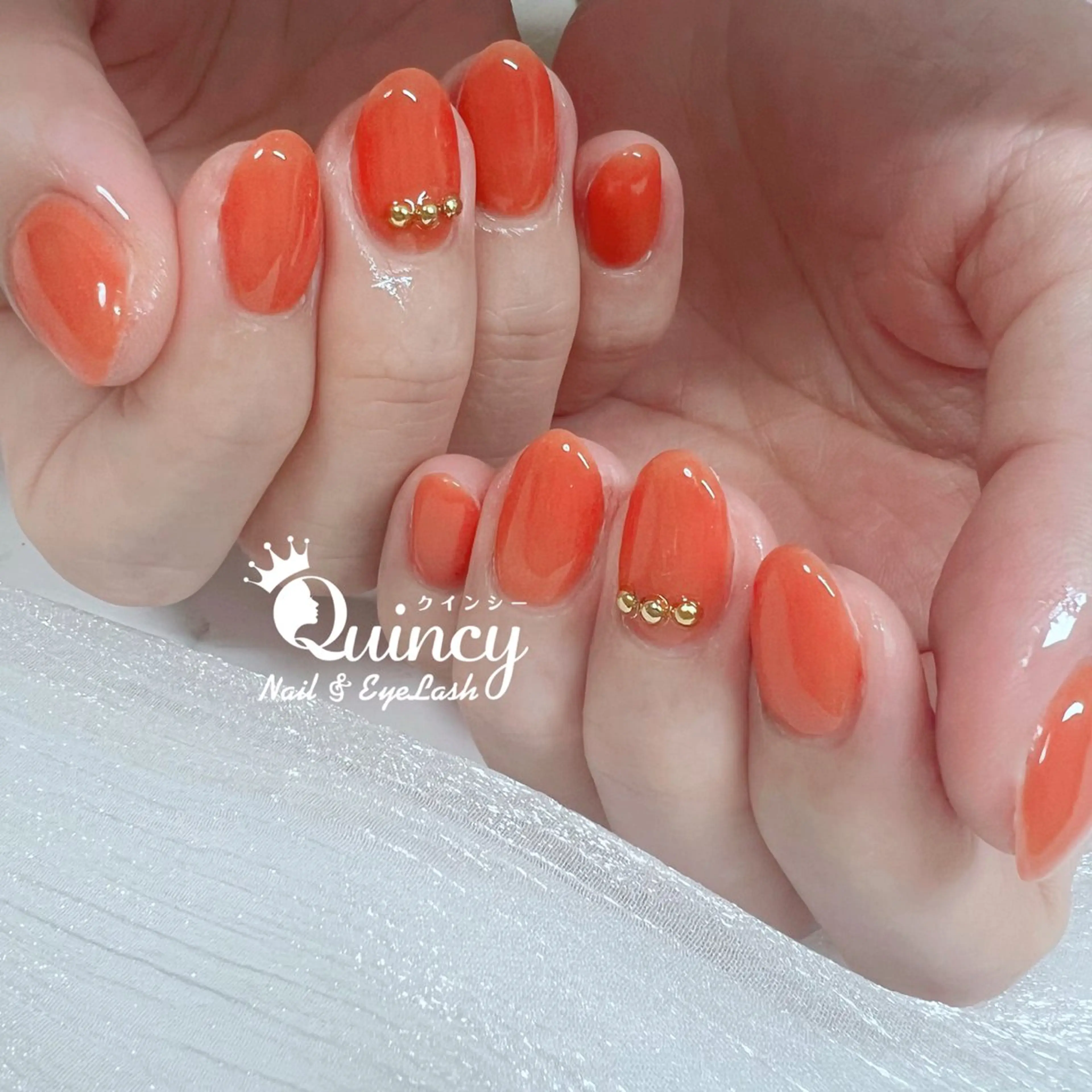 ミディアム ハンドネイル Quincy ネイル&アイラッシュのマツエク・マツパデザイン