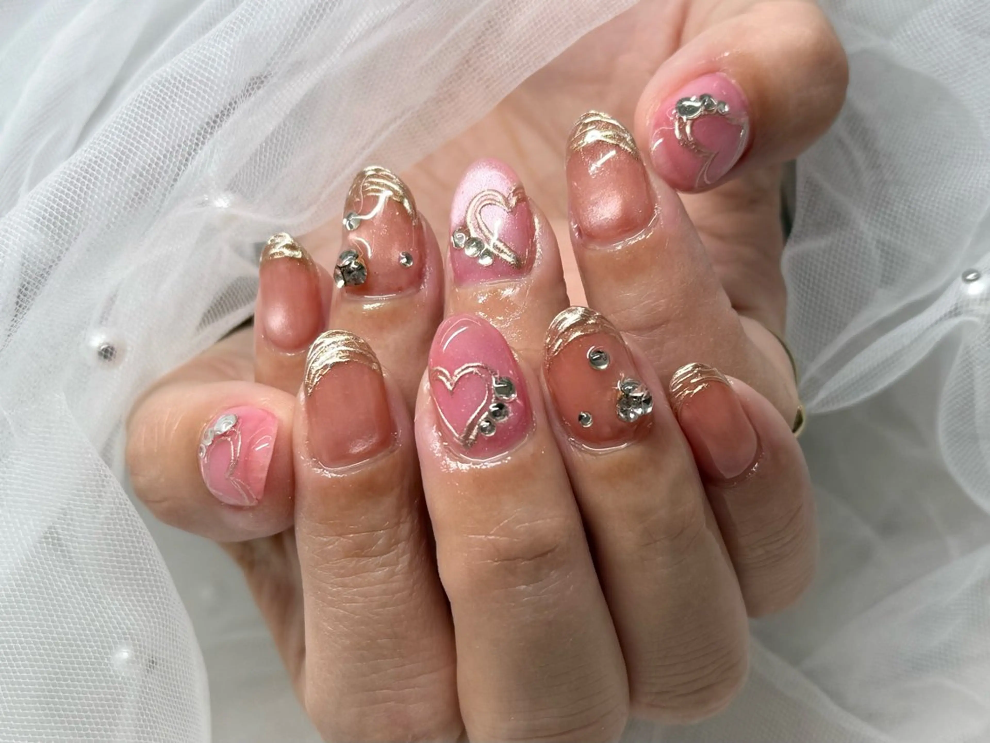 ネイル ミラーネイル salone Regina 【サローネ レジーナ】所属・Regina Marinaのネイルデザイン