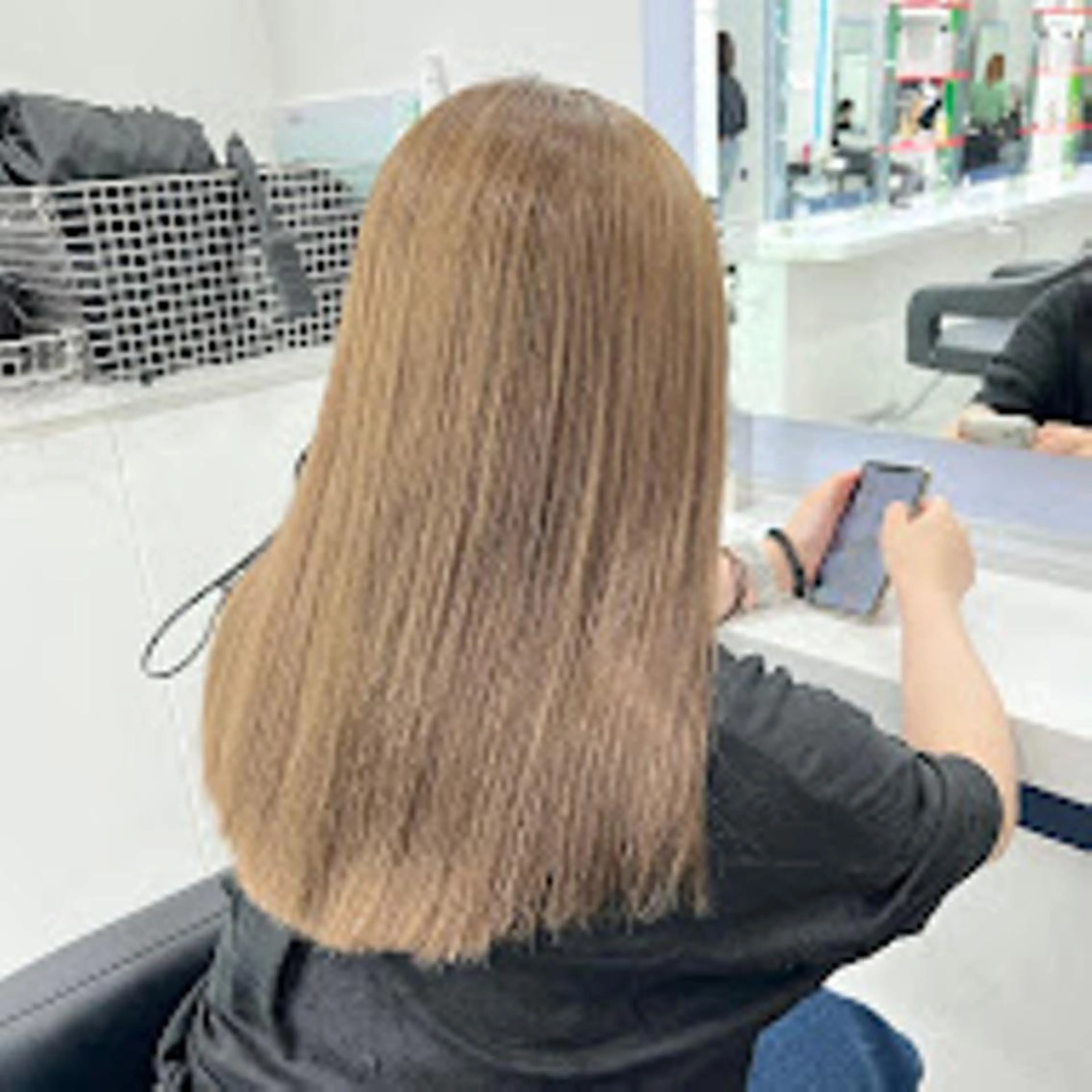 カラー 🪞［公式］ UNITED横浜🪞のヘアスタイル