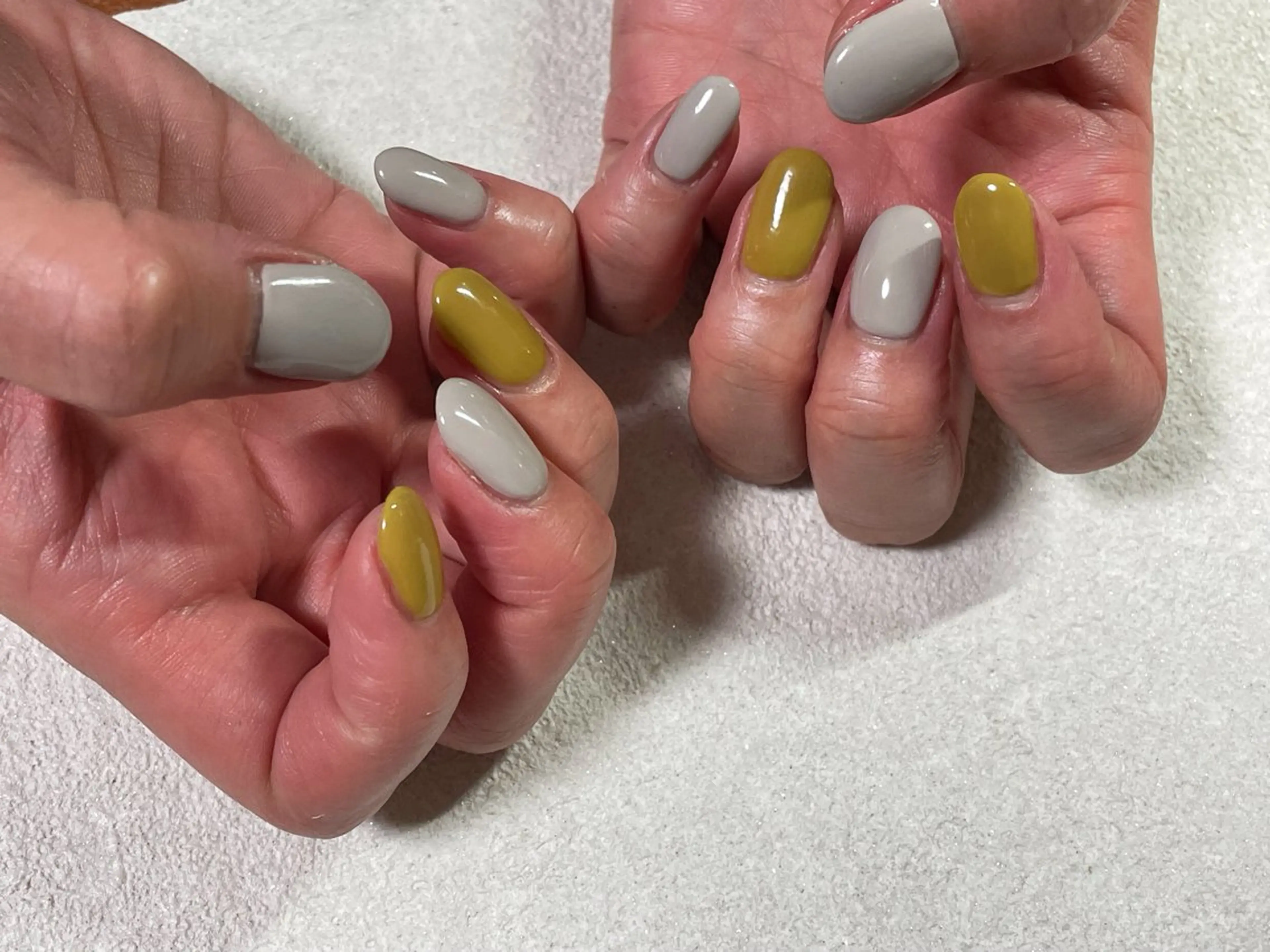 ネイル オーロラネイル フットネイル フレンチネイル ジェルネイル 韓国ネイル ハンドネイル kiki nail &brow二子玉川の眉毛・アイブロウイメージ