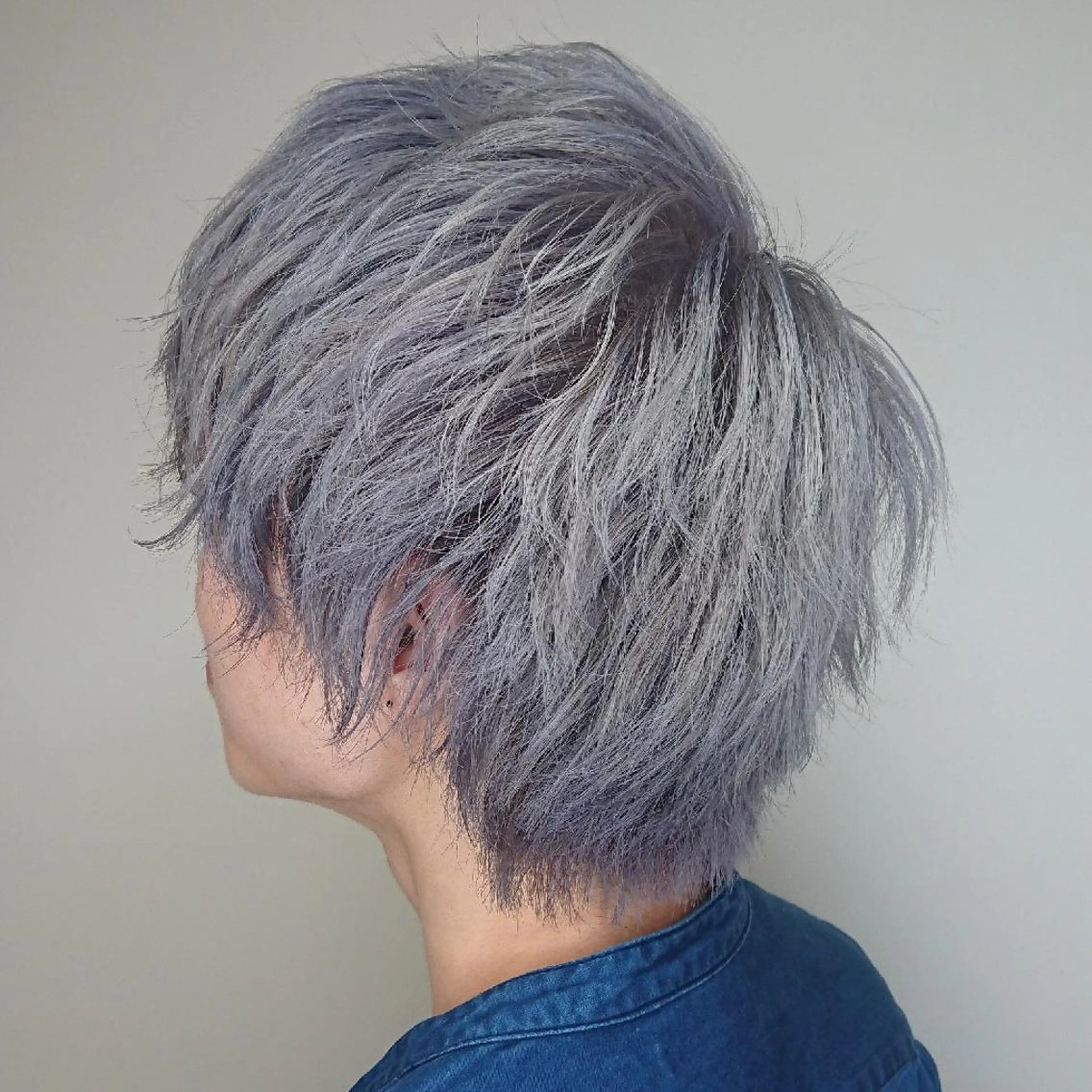 メンズ カット ヘアカラー ブリーチ/ヘアケア/ 艶髪/イギチハルのヘアスタイル