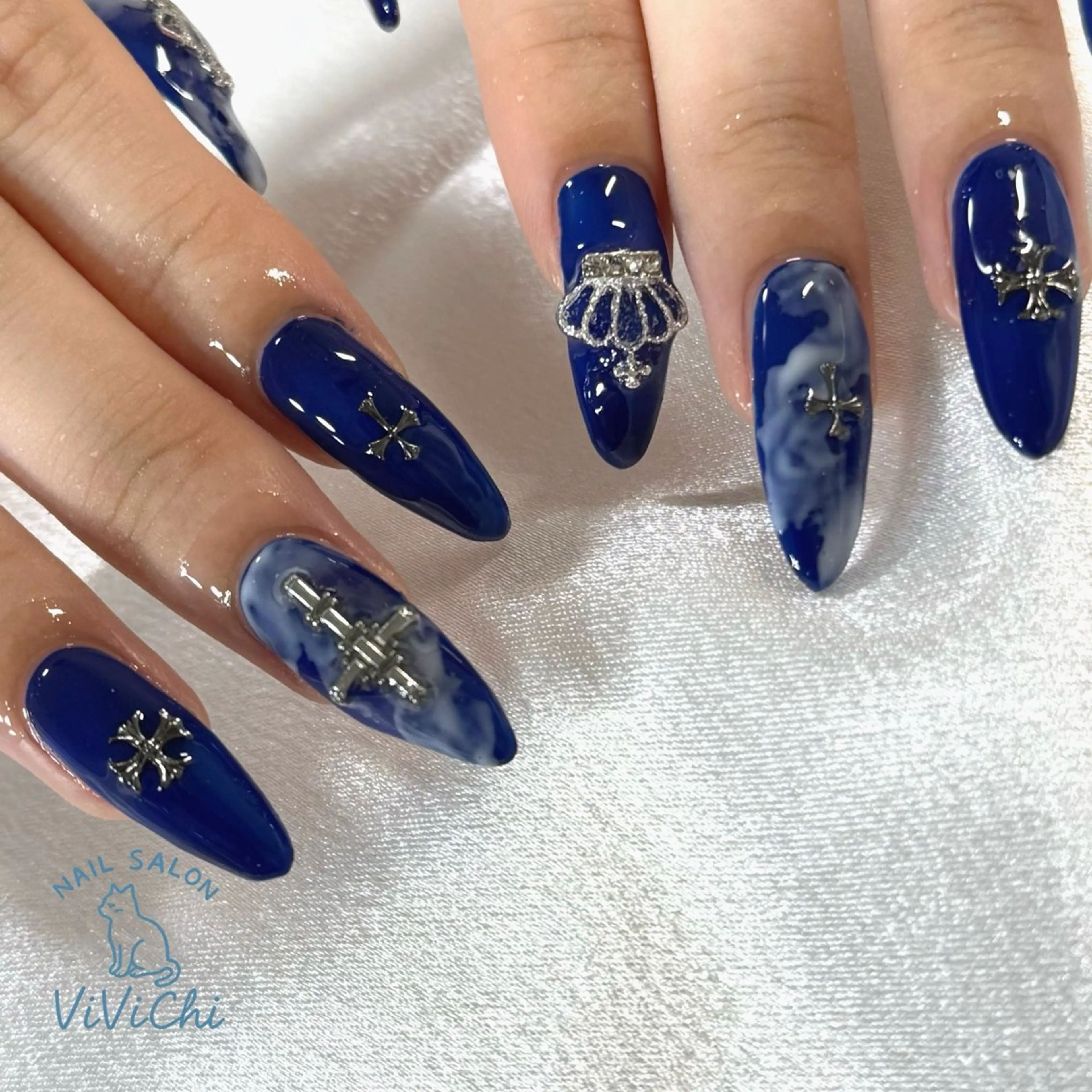 ネイル ViViChi 梨帆のネイルデザイン