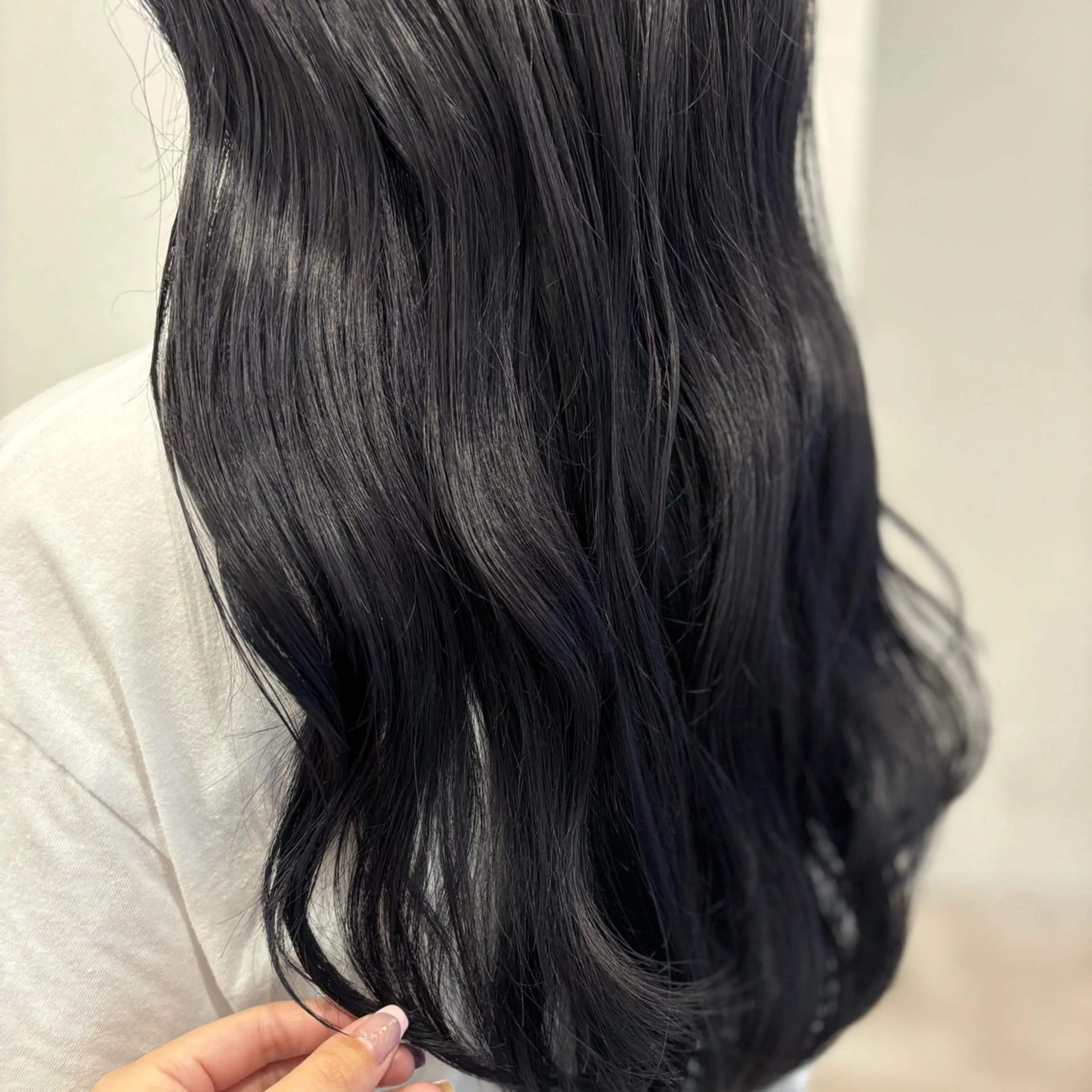 ロング カラー 黒髪 ブルーカラー ブルーブラック ヘアカラー mihiro 🎀のヘアスタイル