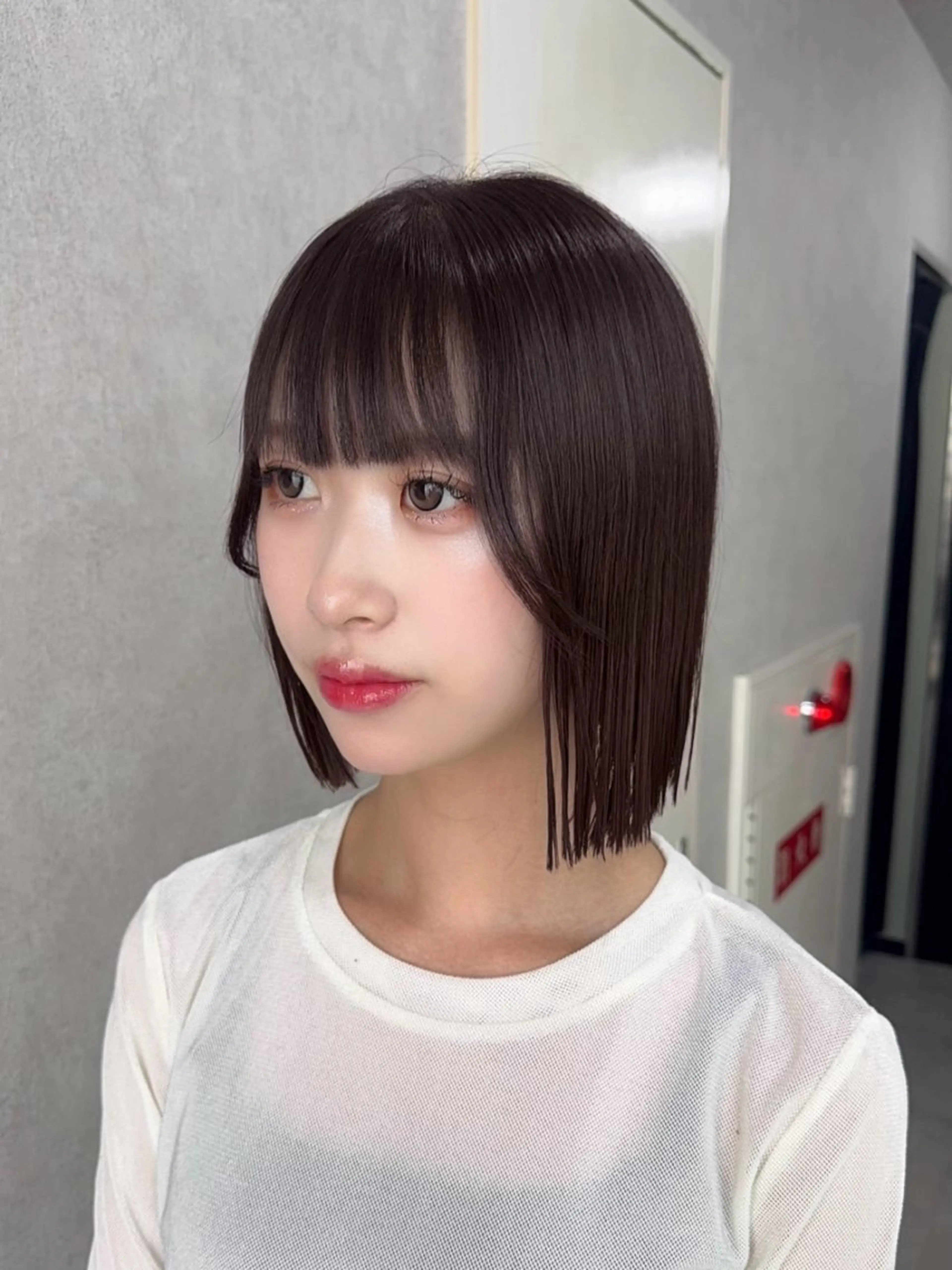 ミディアム カラー アッシュ アッシュブラウン ベージュカラー 黒髪 ブリーチ カット ヘアカラー トリートメント 赤み無し柔らかカラー 【梅田】madokaのヘアスタイル