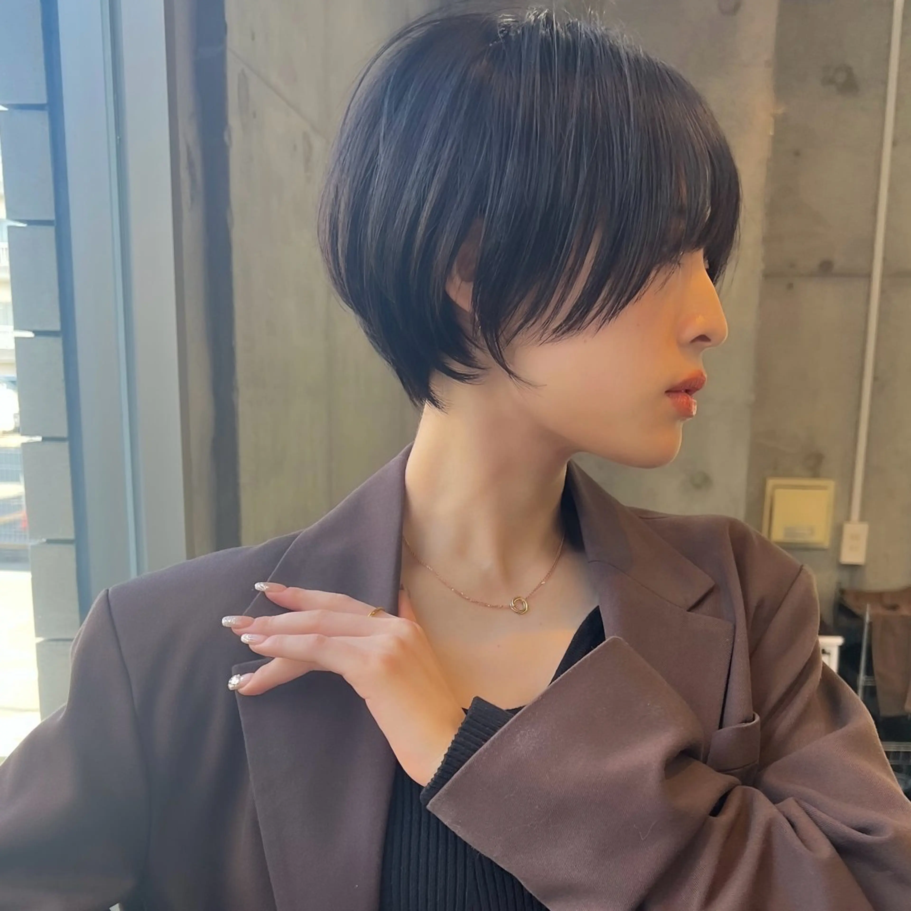 ショート オリーブカラー/みづ き/ボブパーマ🤍のヘアスタイル