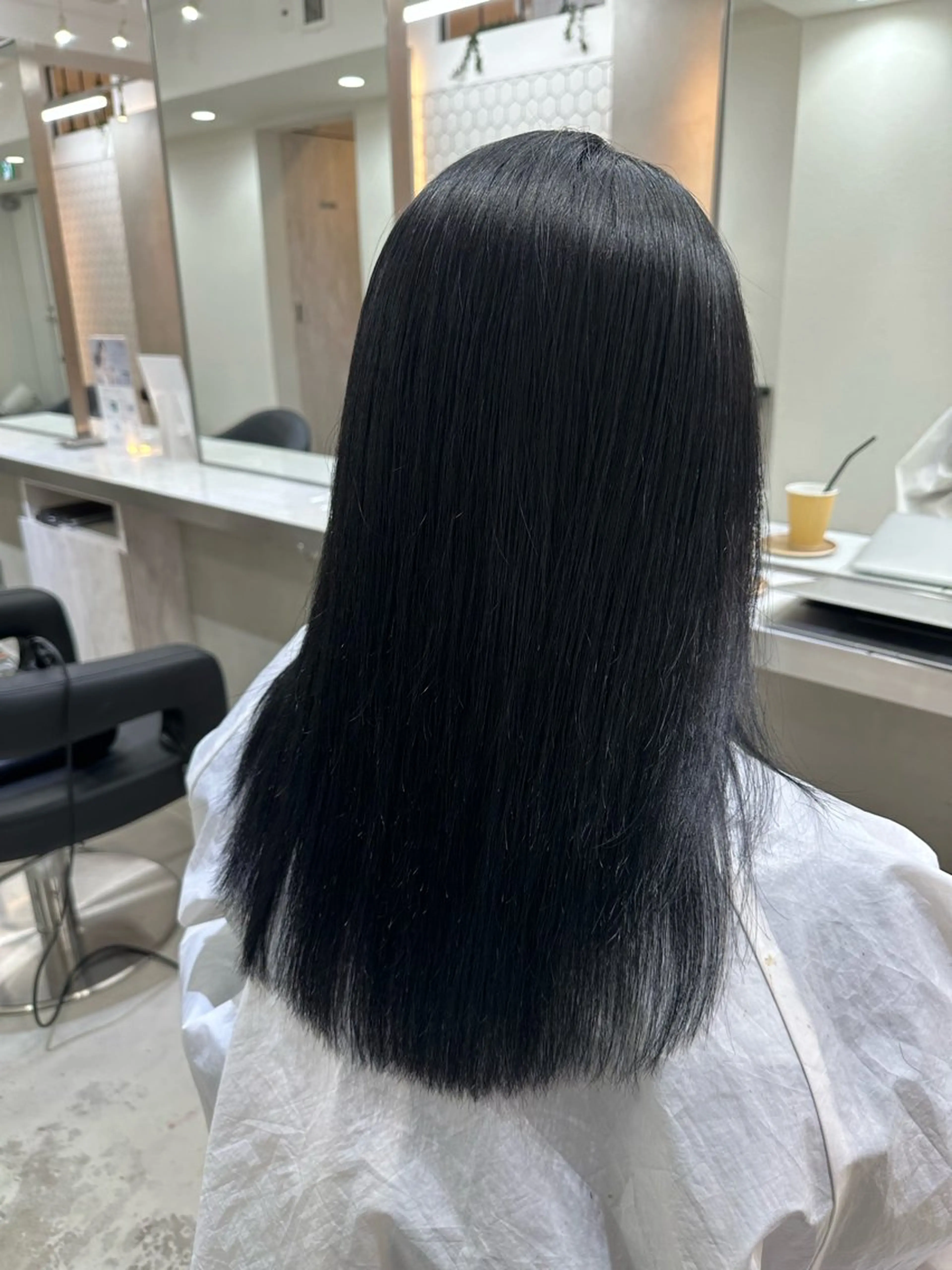 ロング ミディアムレイヤー 添田晃基のヘアスタイル