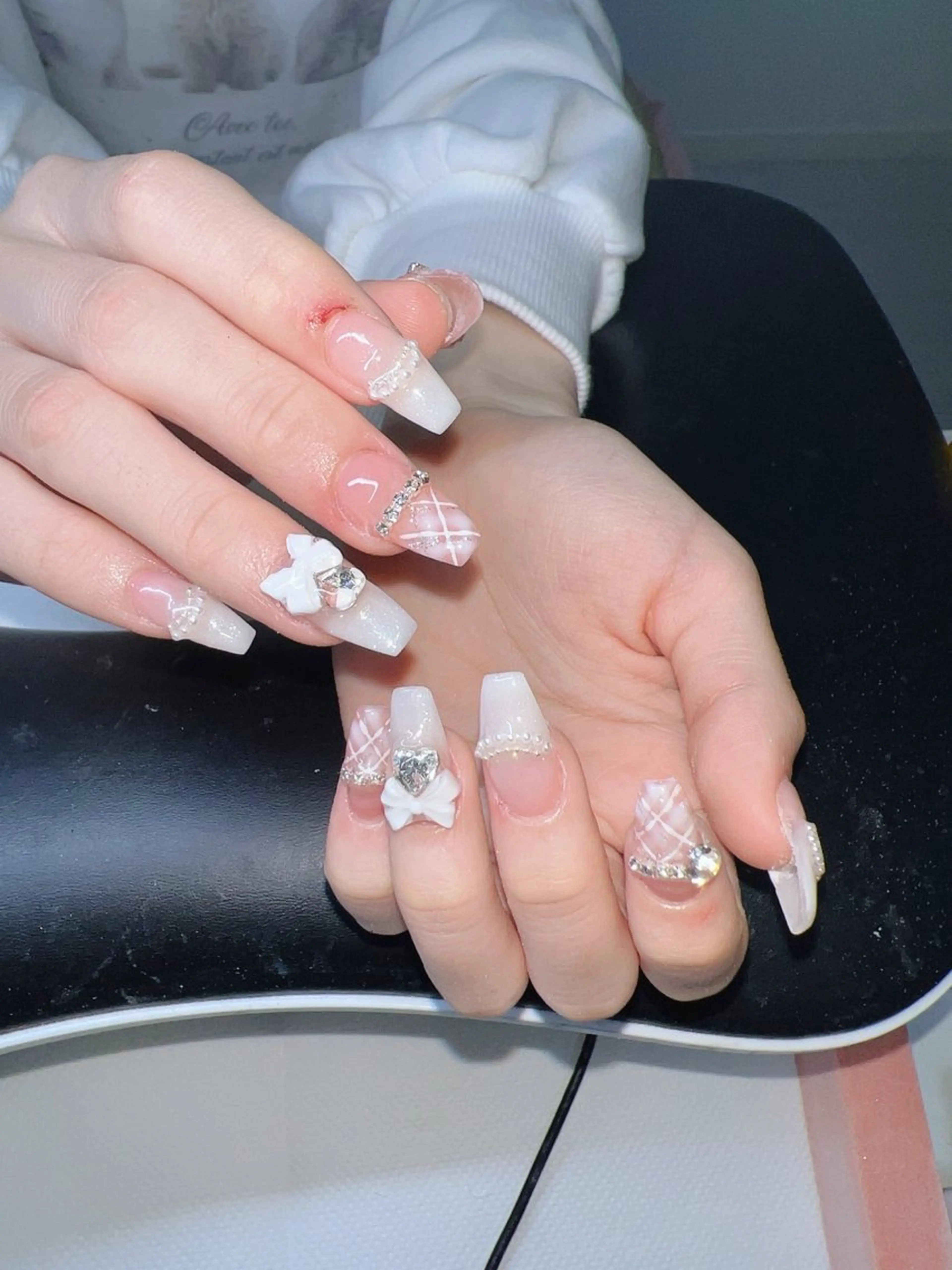 ネイル ハンドネイル Lee Nailsのネイルデザイン