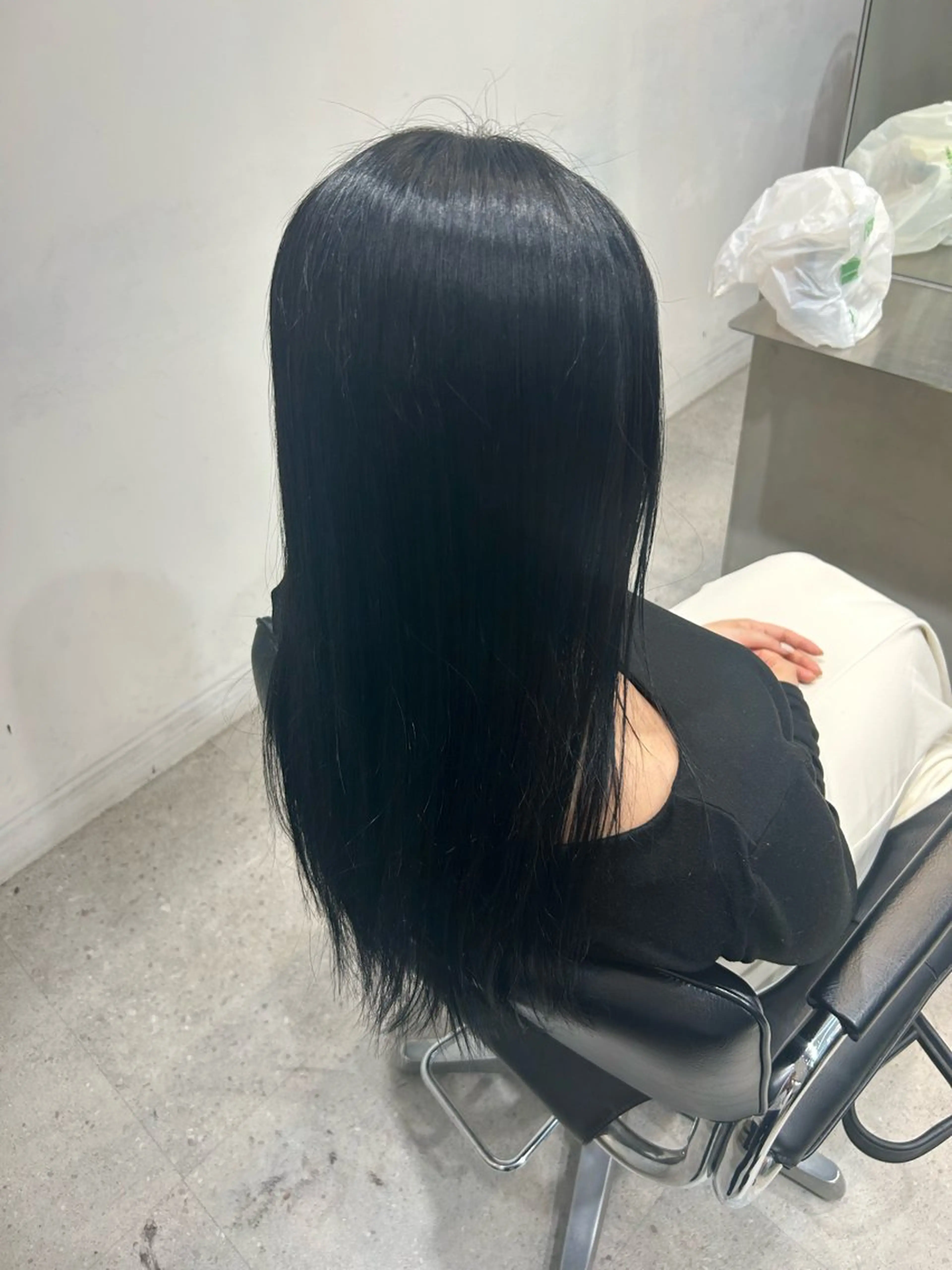 ロング カラー fifth 安次富　泰雅のヘアスタイル
