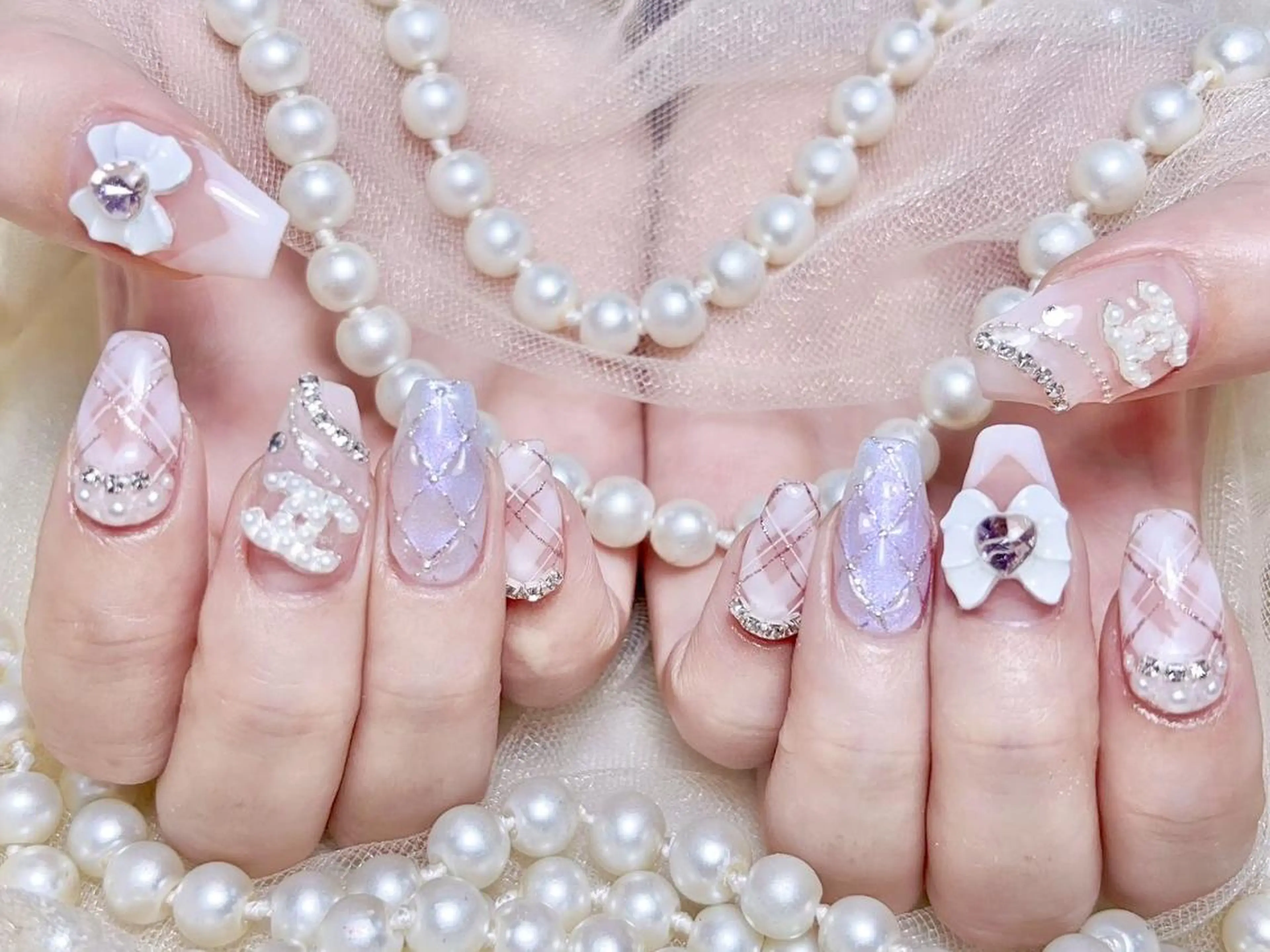 ネイル Hanya 🌈のネイルデザイン