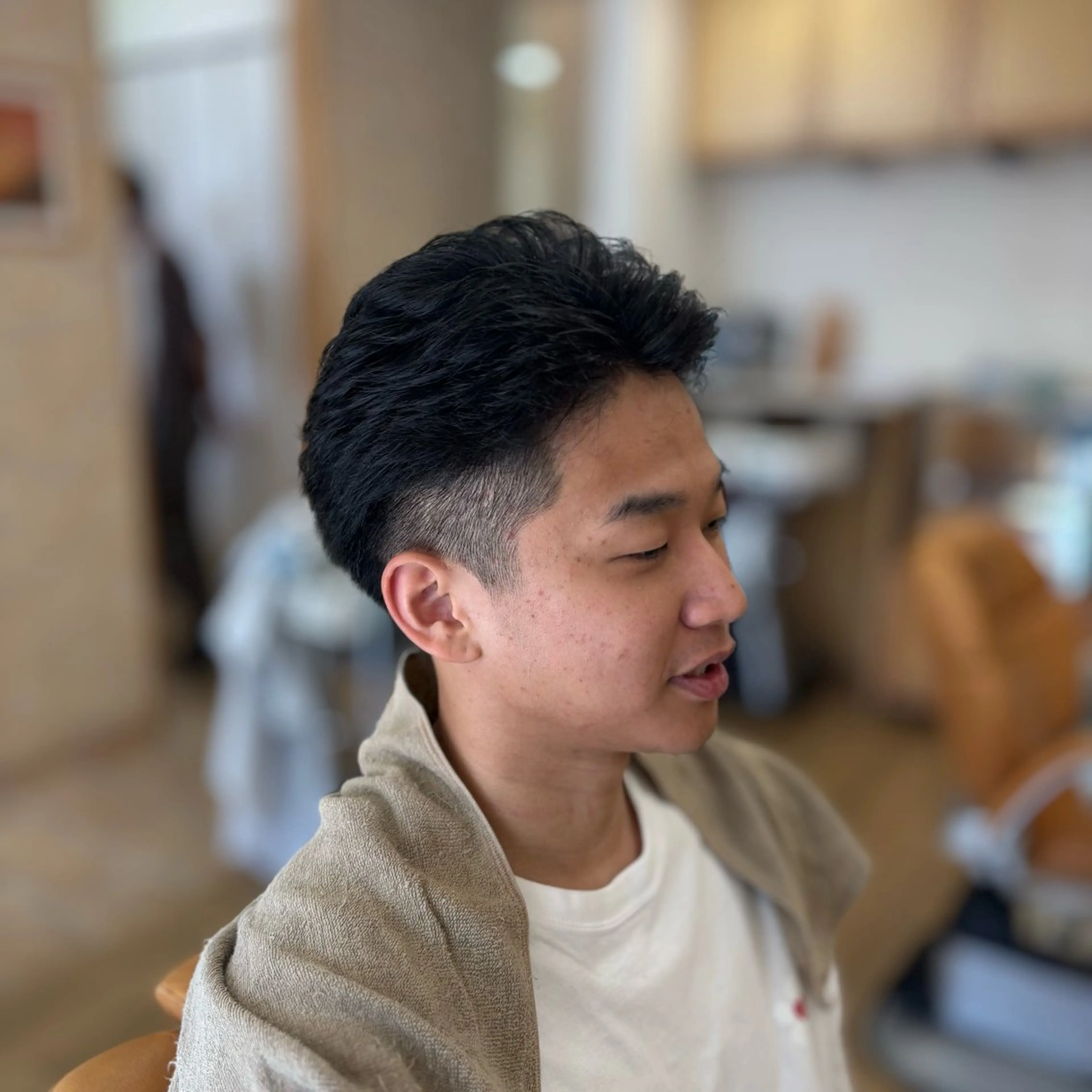 ショート 金山 仁成のヘアスタイル