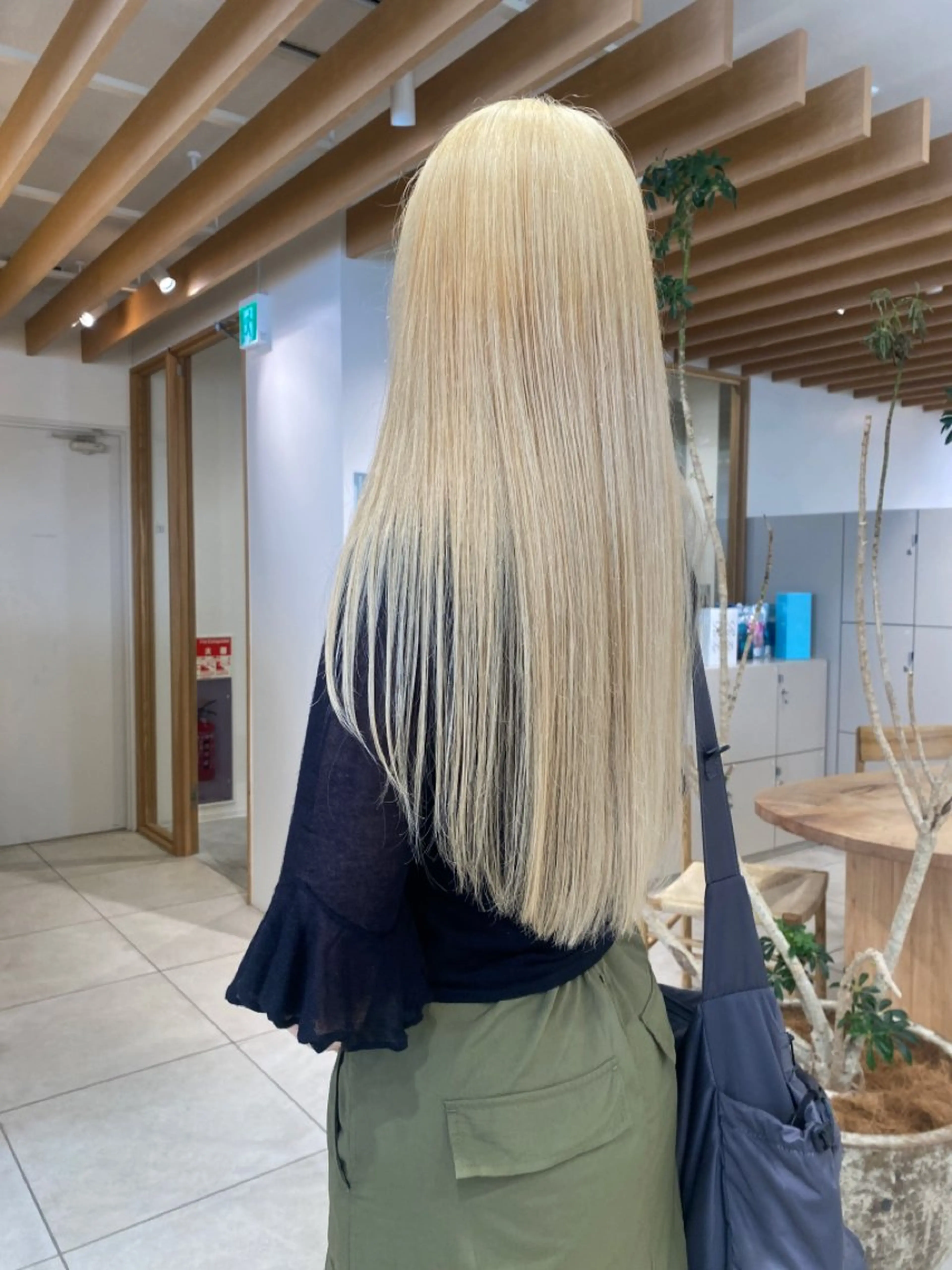ロング 似合わせカットカラー りおなのヘアスタイル