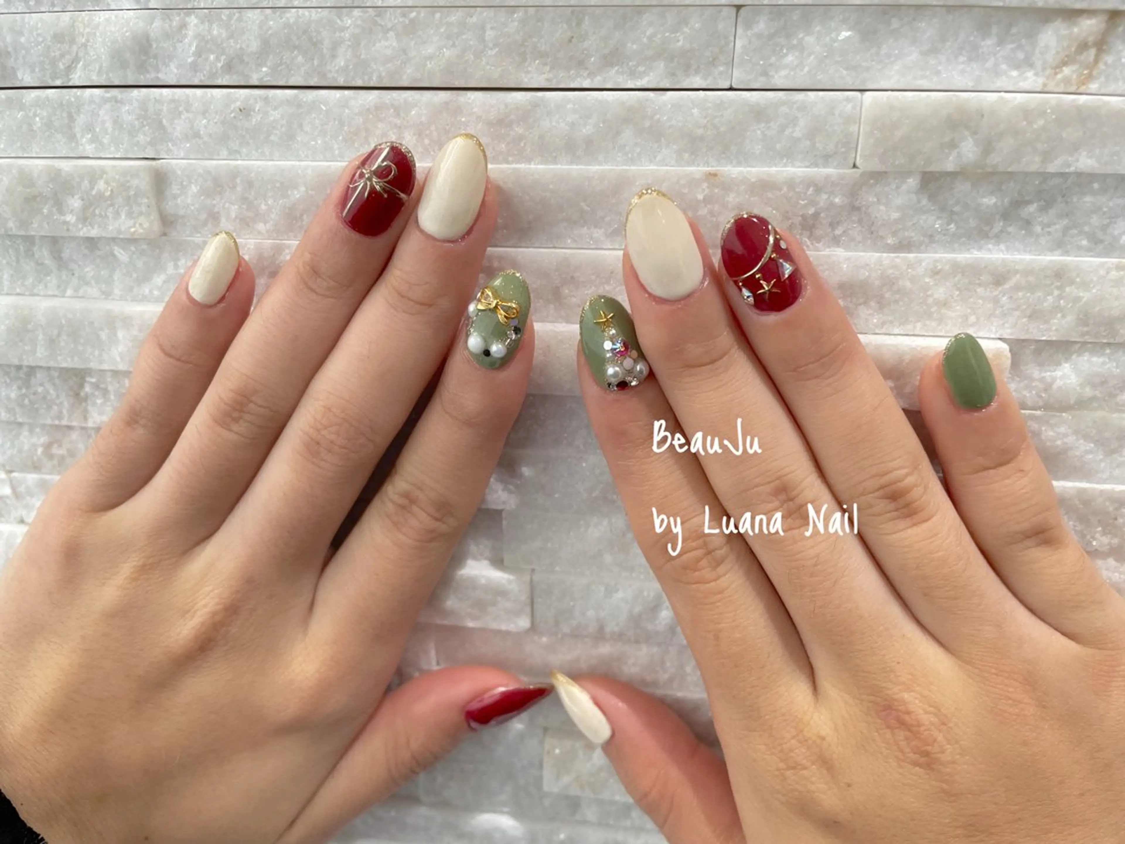 ネイル ミラーネイル ハンドネイル BeauJu by Luana Nailのネイルデザイン
