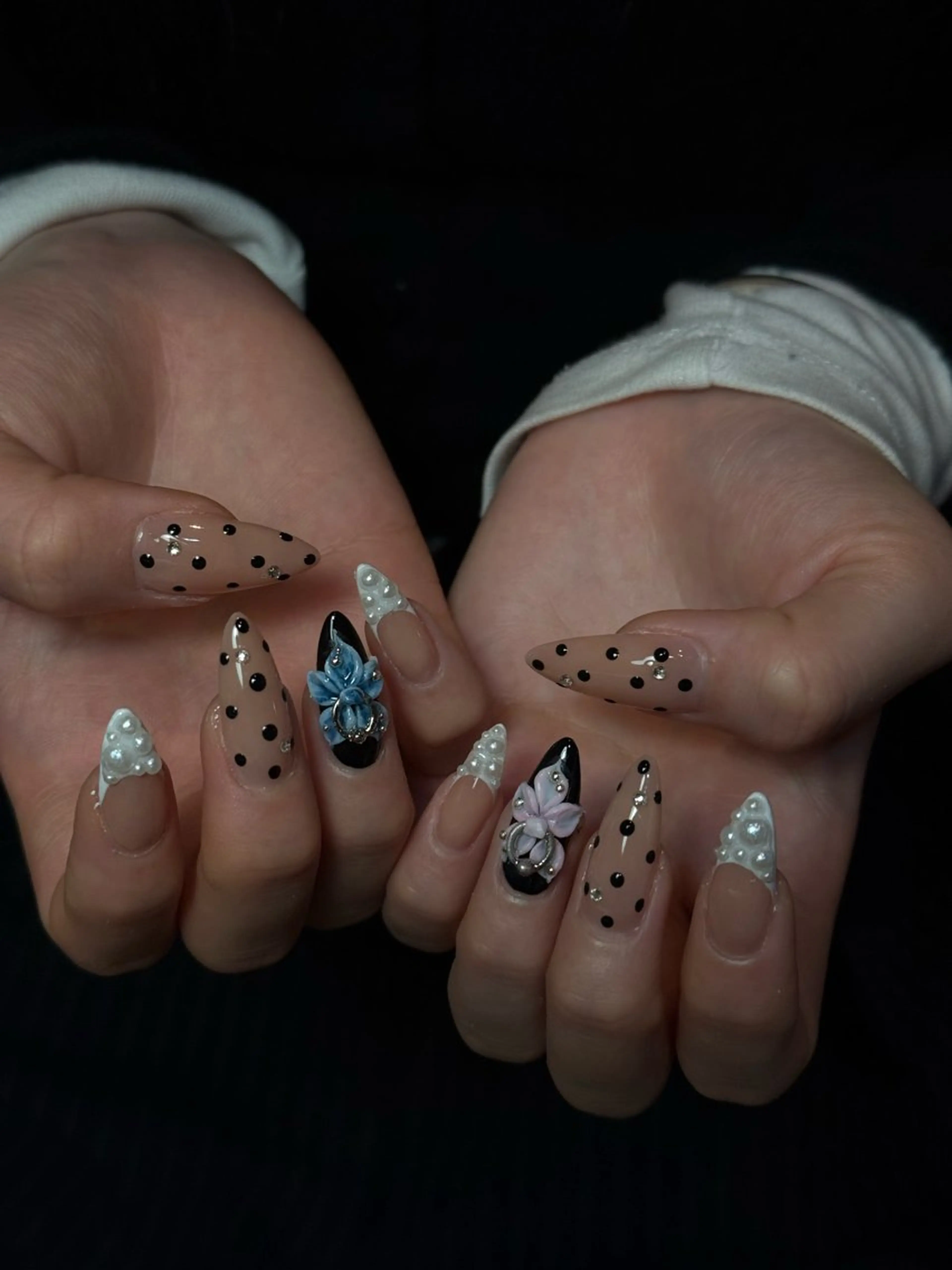 ハンドネイル CoMo Nailのネイルデザイン