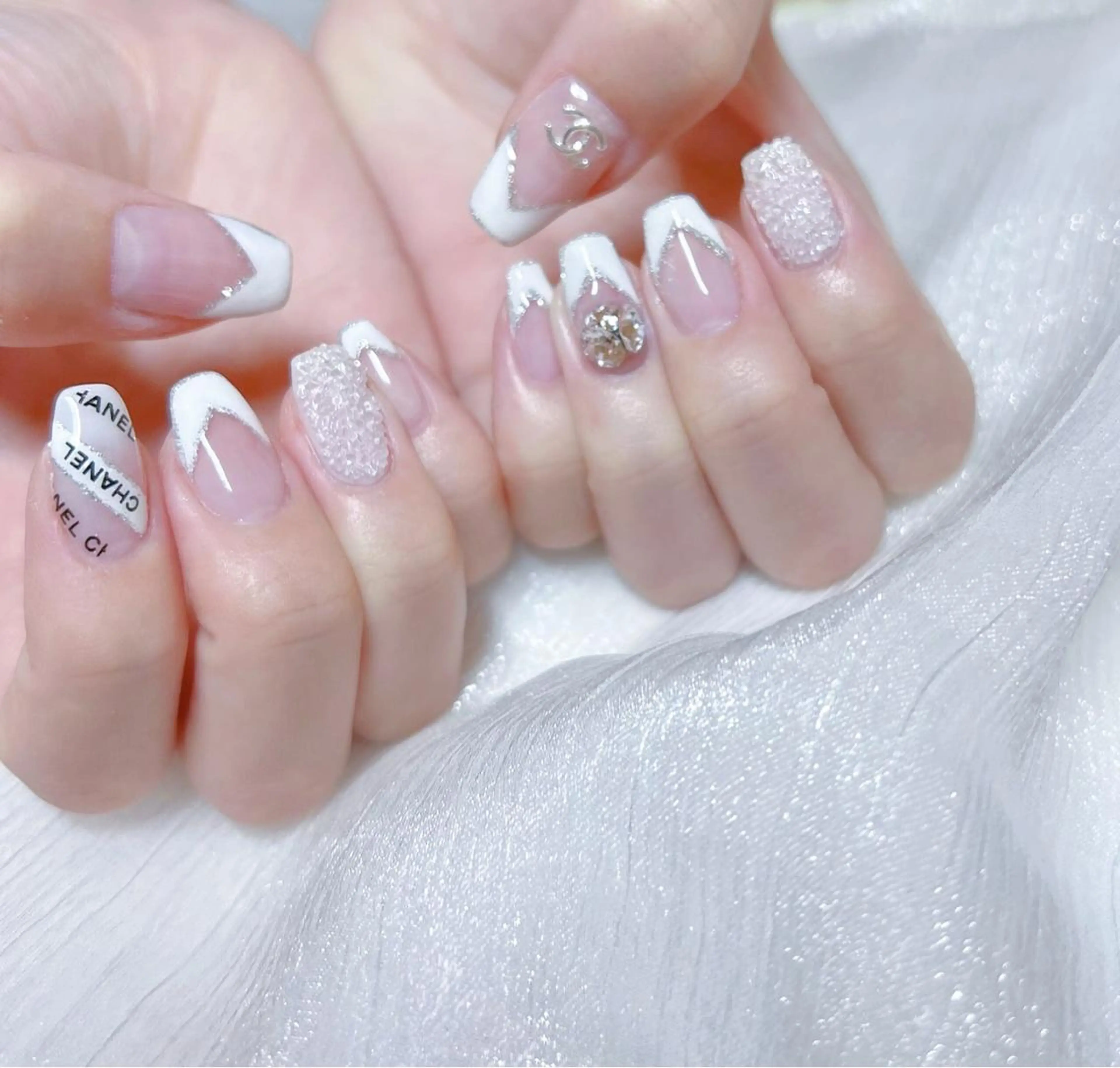 【minimo特別価格】 オフ無🤍ハンド🤍120min やり放題(アート6本以上)の写真