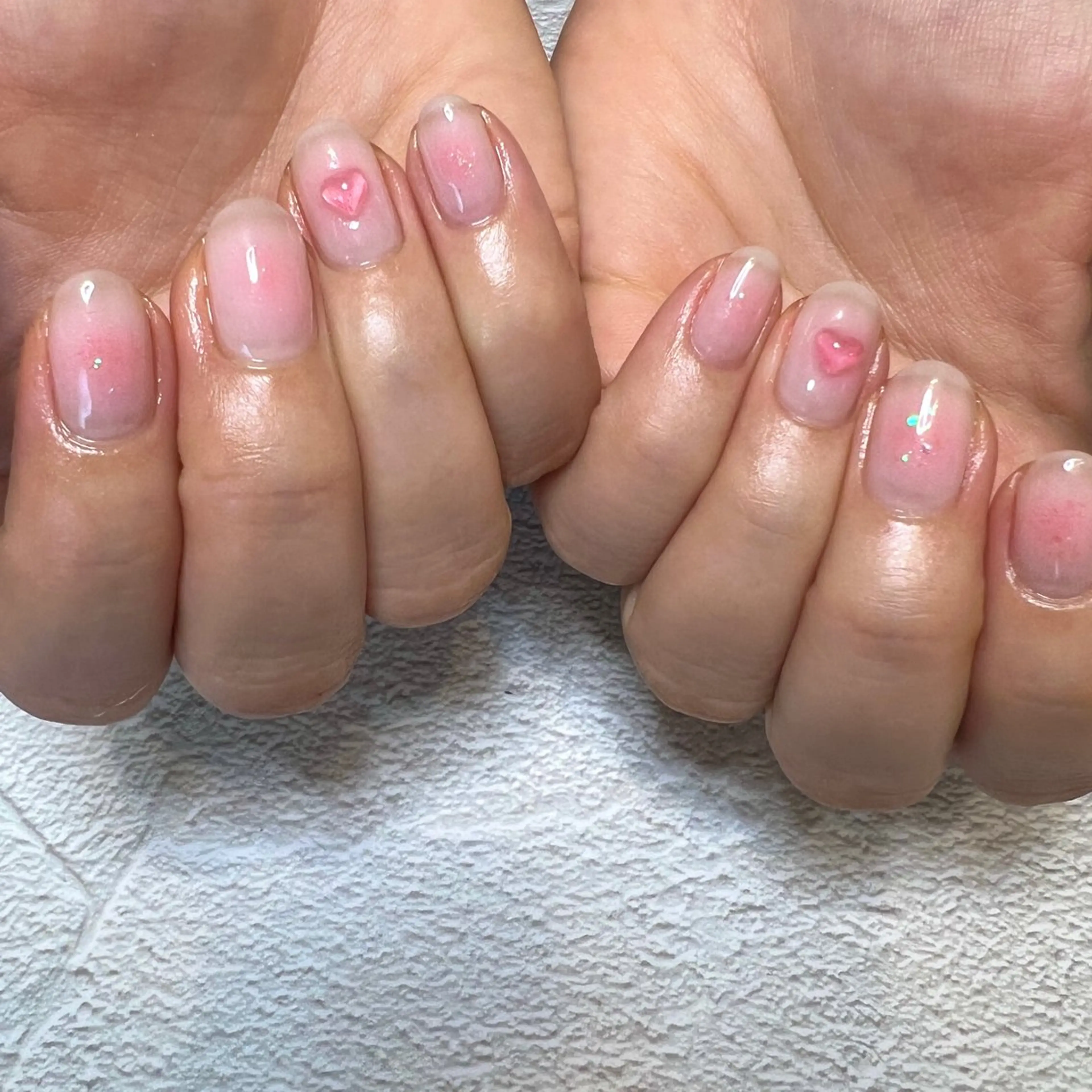 ネイル チークネイル ハート Ri.nail オクマトモカのネイルデザイン