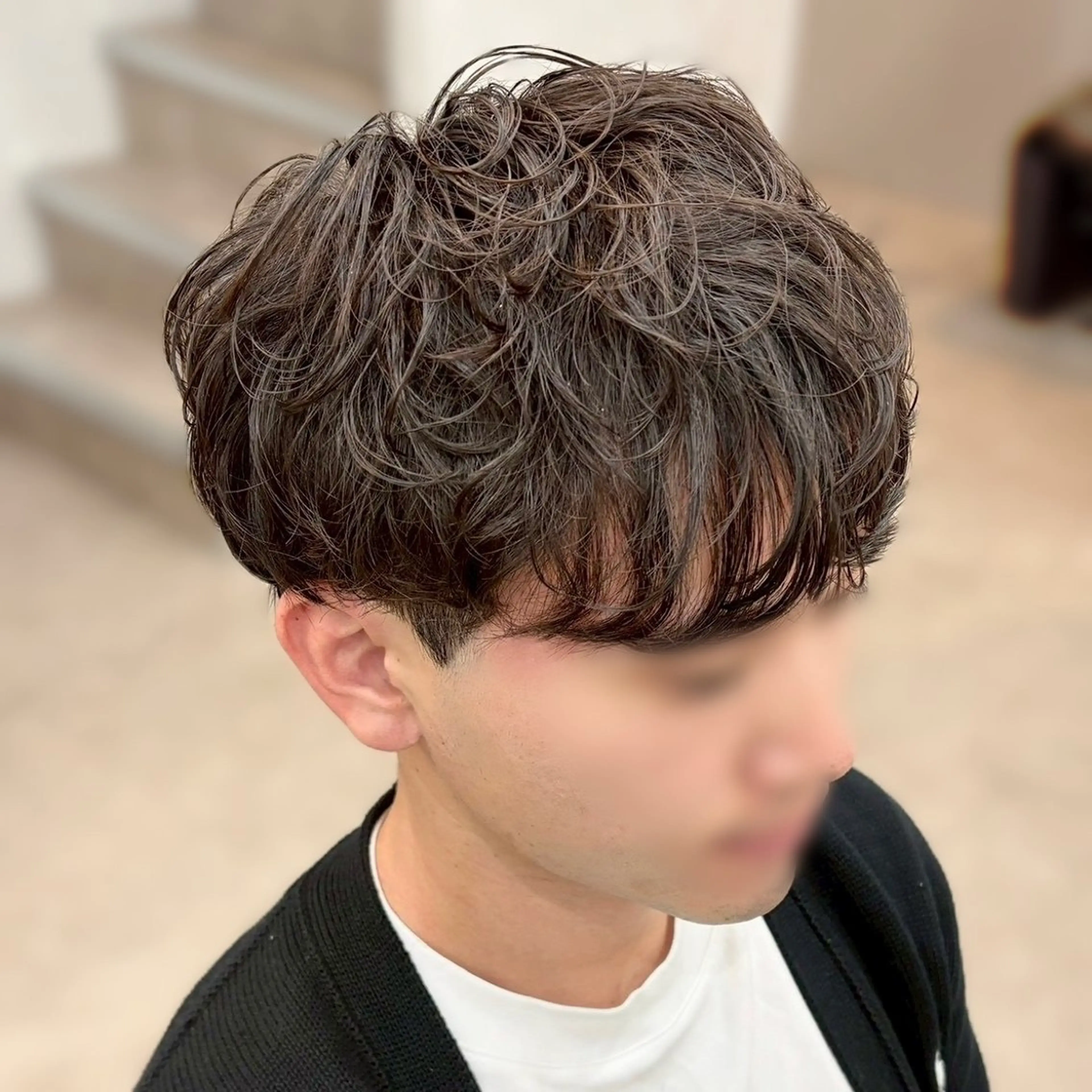 パーマ メンズ カット パーマ フェザーパーマ🦋セ ンターパート🖤彩音のヘアスタイル