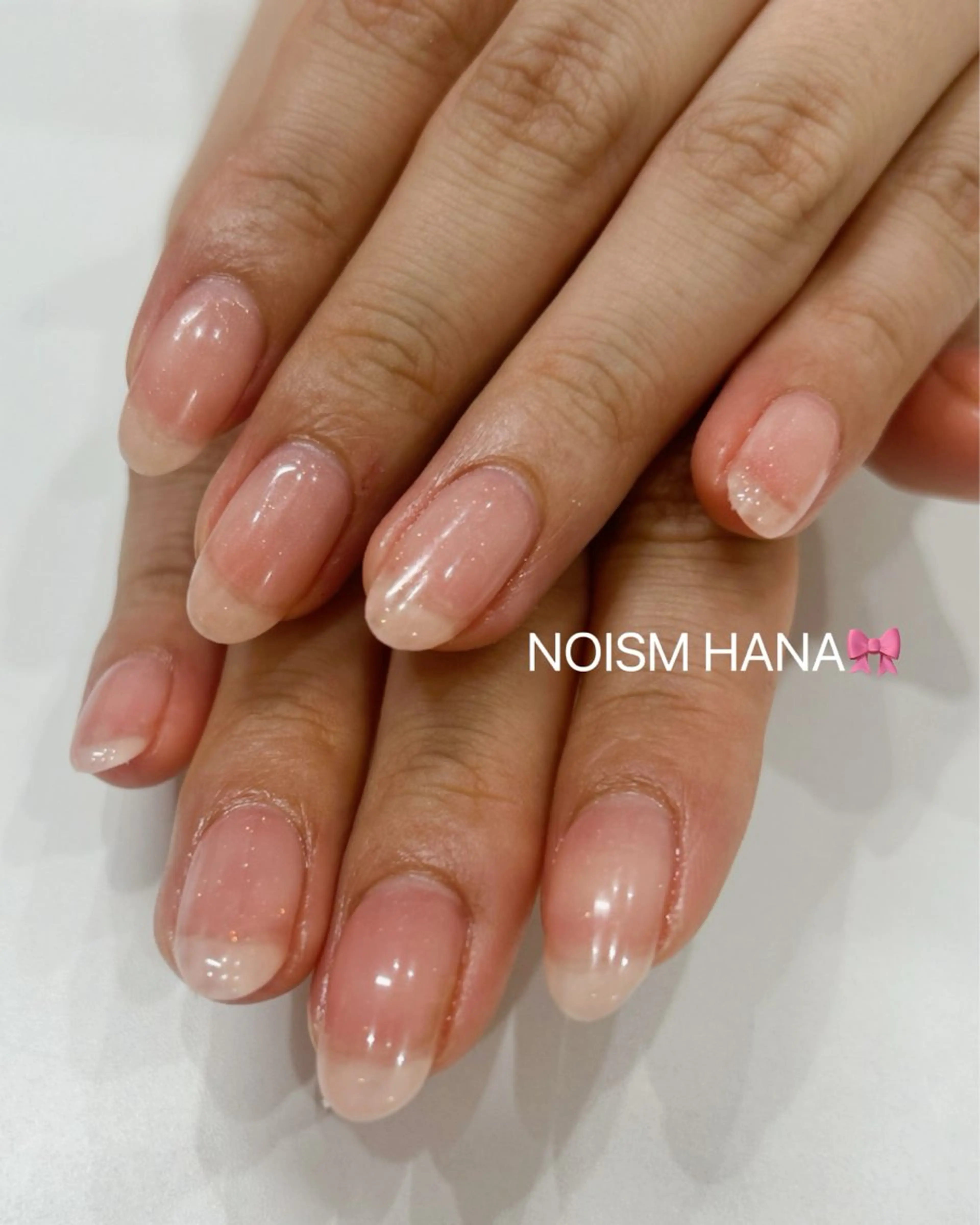 ネイル グラデーション キラキラネイル 韓国ネイル ラメ(グリッター) マグネットネイル ハンドネイル 🎀大人nail /NOISMはな🎀のネイルデザイン