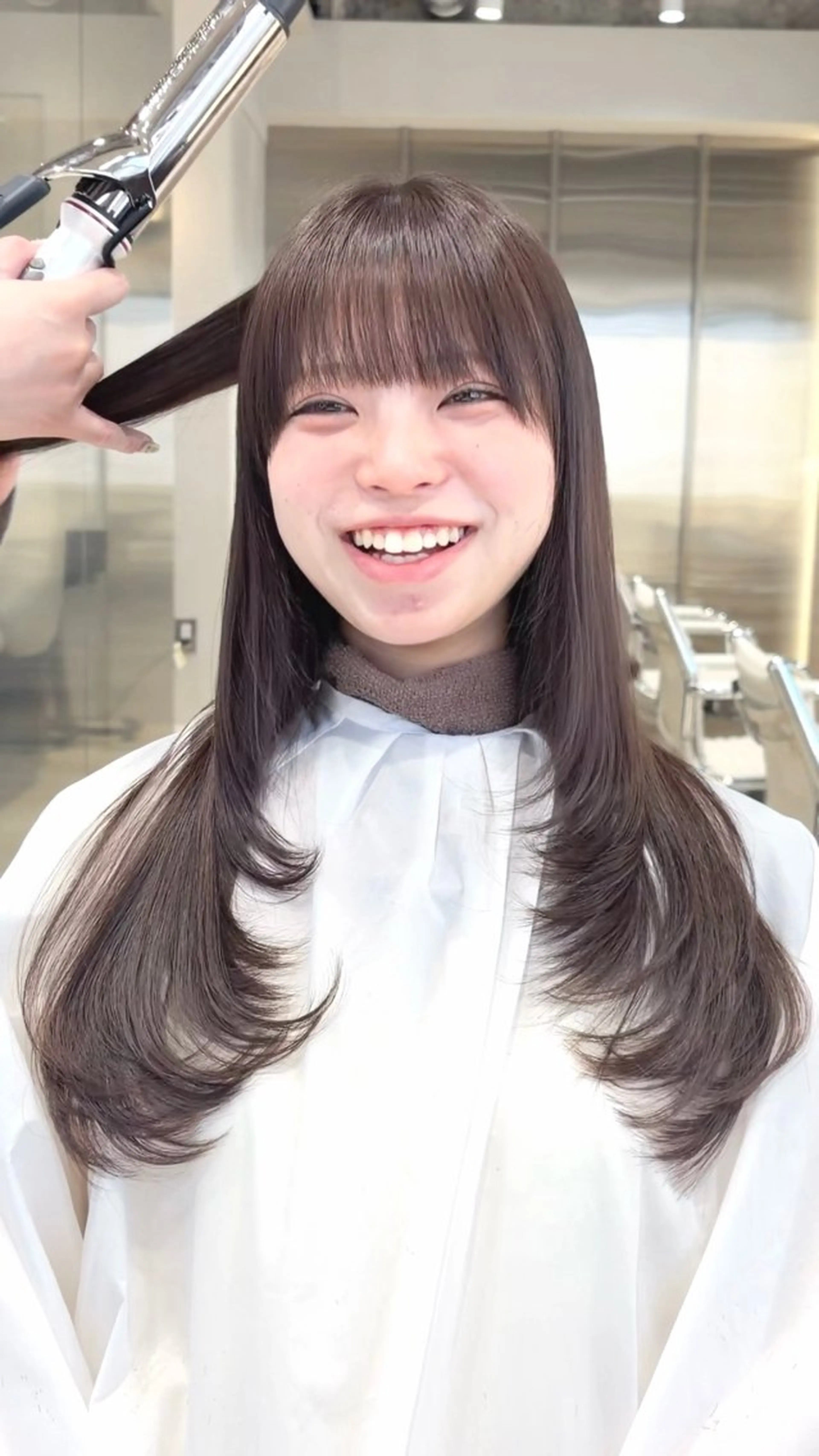 ミディアム カット ヘアカラー トリートメント 前髪・顔周りカット☆ あらいみゆのヘアスタイル