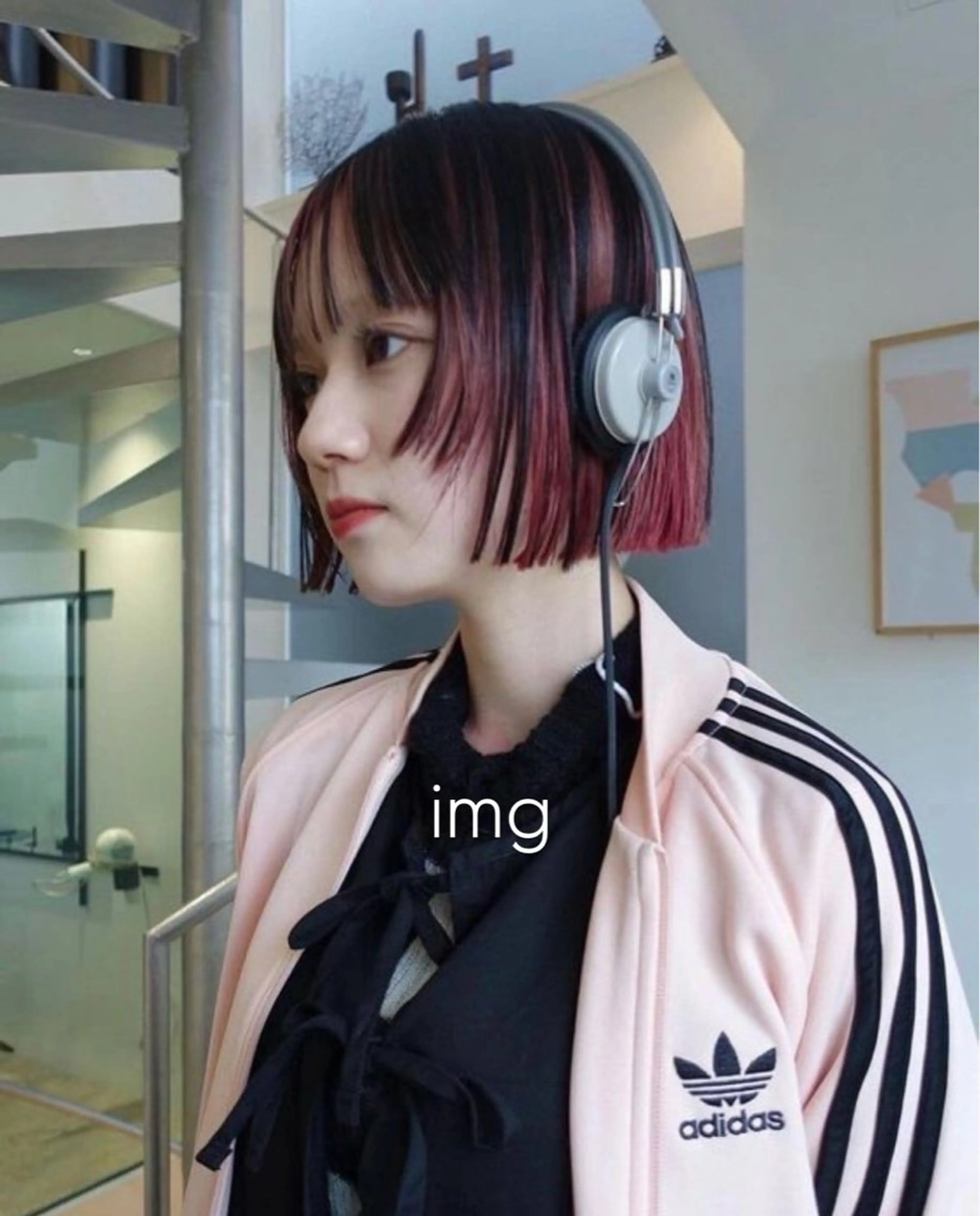 ミディアム 新宿/ 谷合 玲花のヘアスタイル