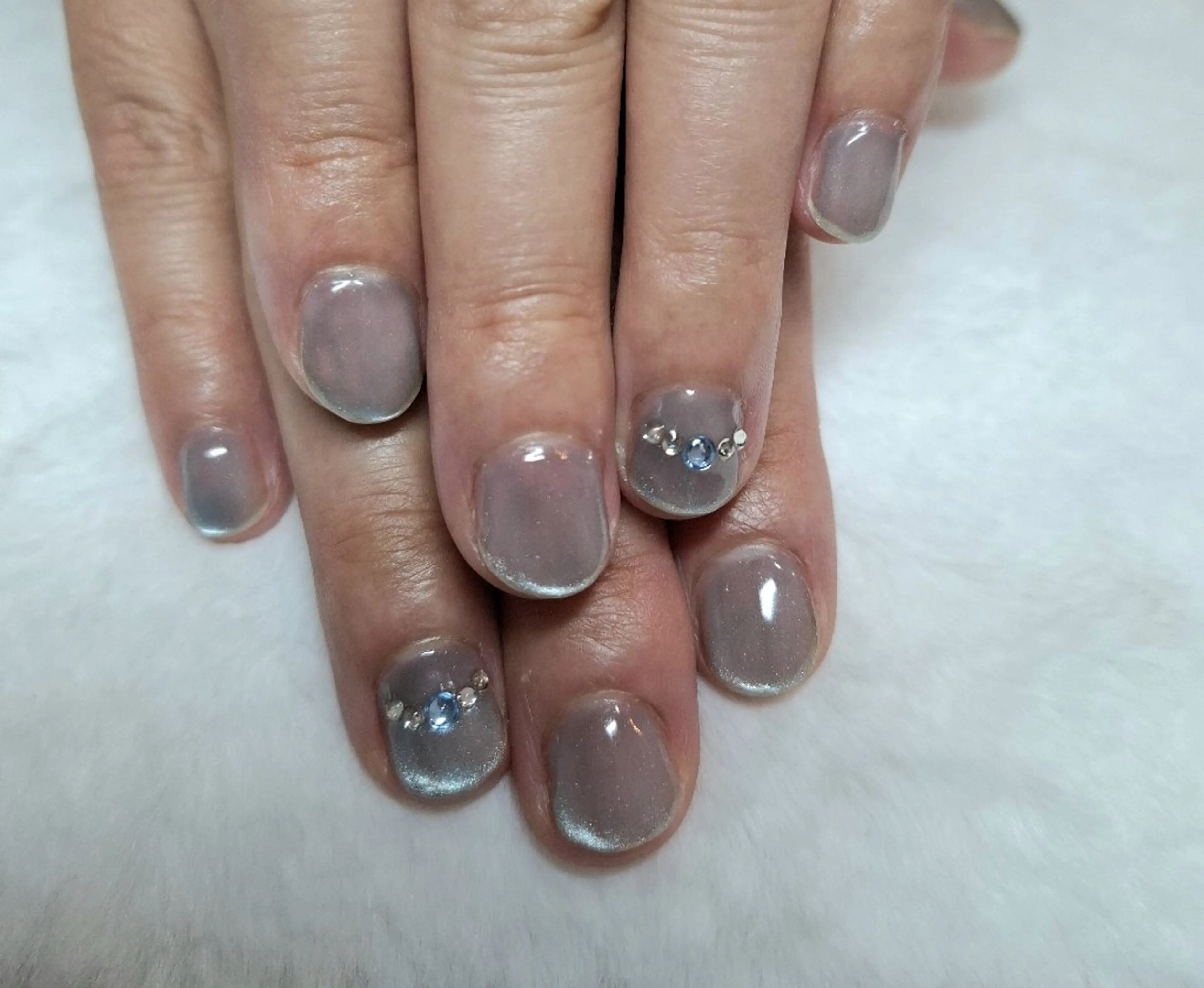 ネイル ストーンネイル ハンドネイル KURONOSUHAIRDESIGN所属・岡林 えりのネイルデザイン