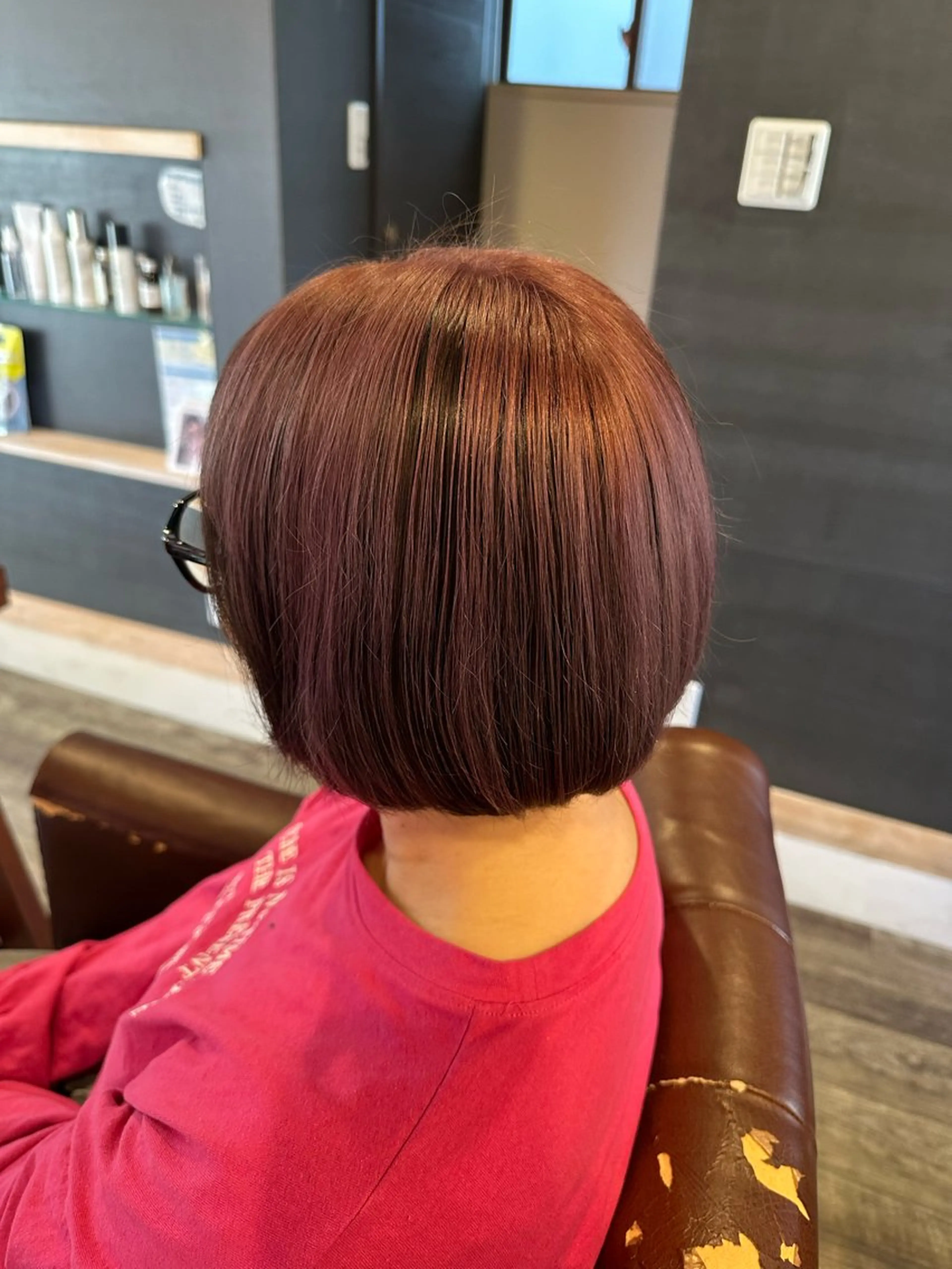 ショート カラー ハイライトカラー ハイライト ヘアカラー 安達 望のヘアスタイル