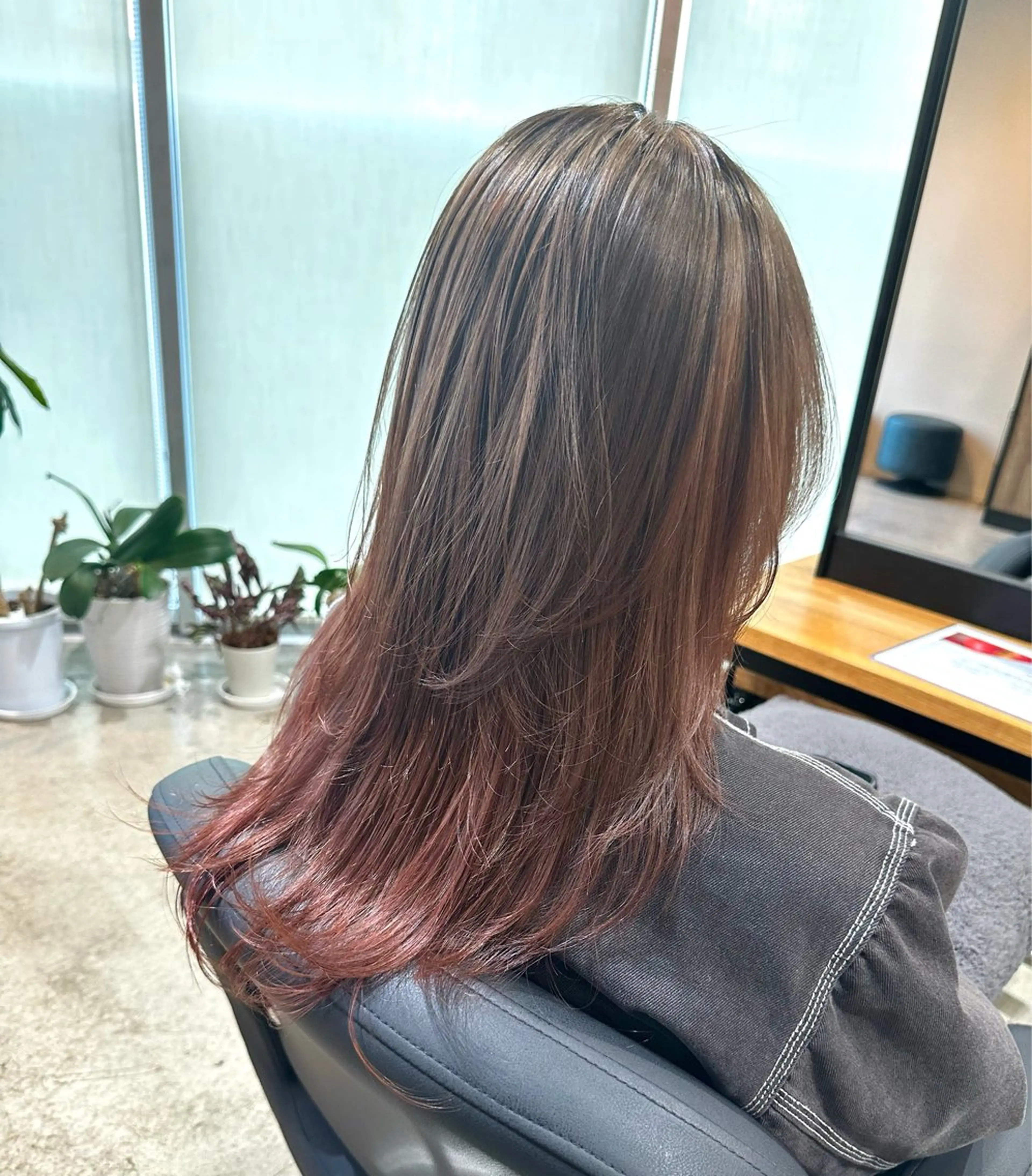 ミディアム カラー ヘアカラー トリートメント ✨髪質改善/ハイトー ン/艶髪高山のヘアスタイル