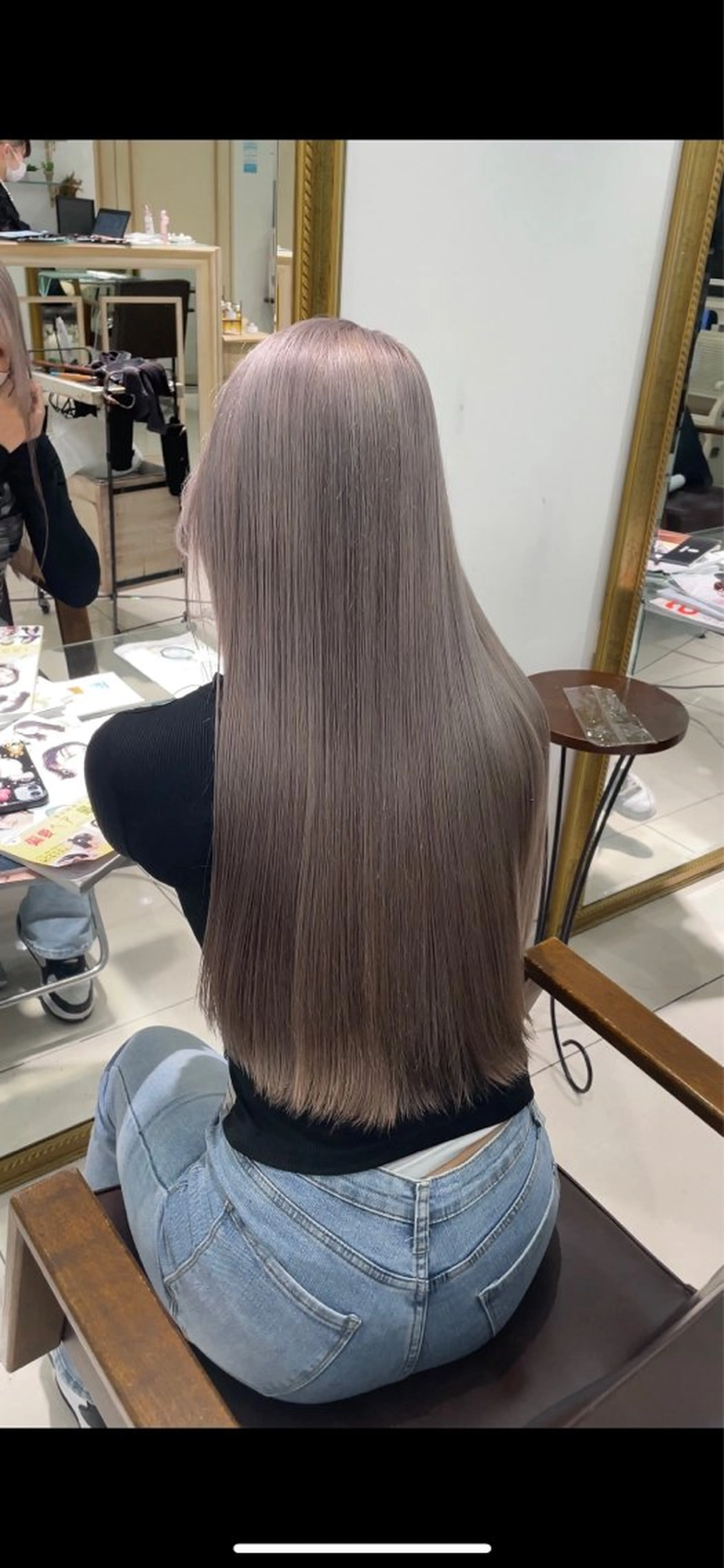 ロング カラー 🩶ブリーチ/ レイヤー🩶フミカのヘアスタイル