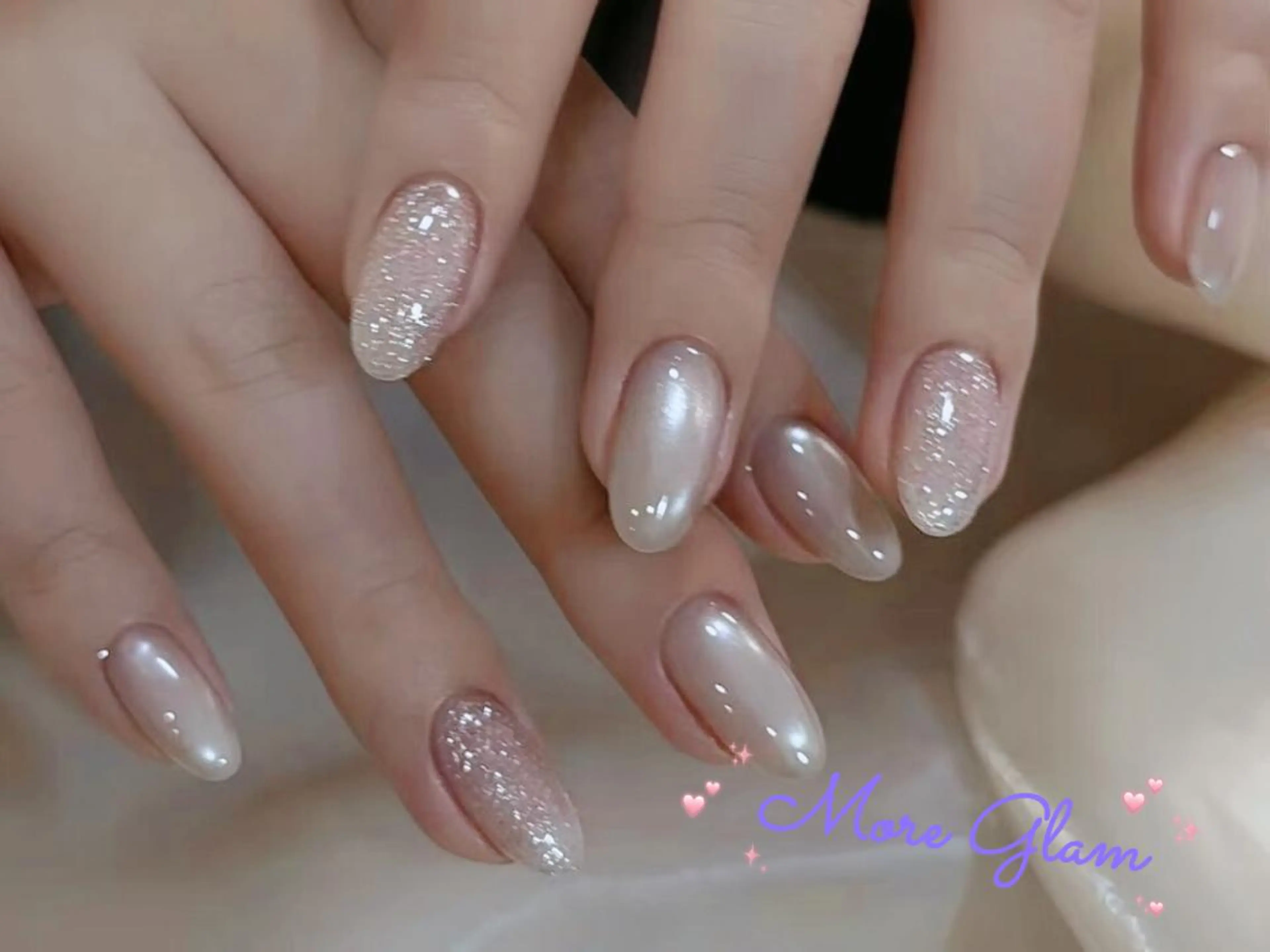 ネイル 長さ出し フットネイル フレンチネイル ジェルネイル ガラスフレンチ MoreGlam ネイルのネイルデザイン