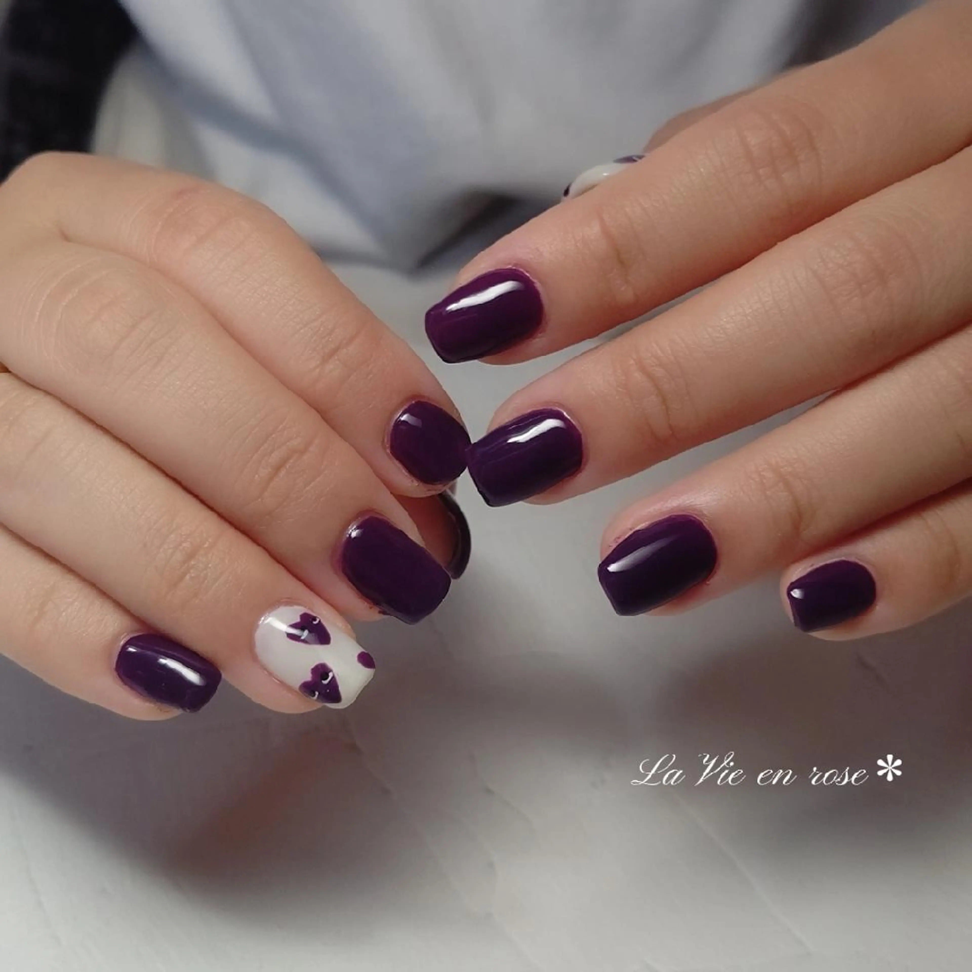 ネイル ラヴィアン ローズのネイルデザイン