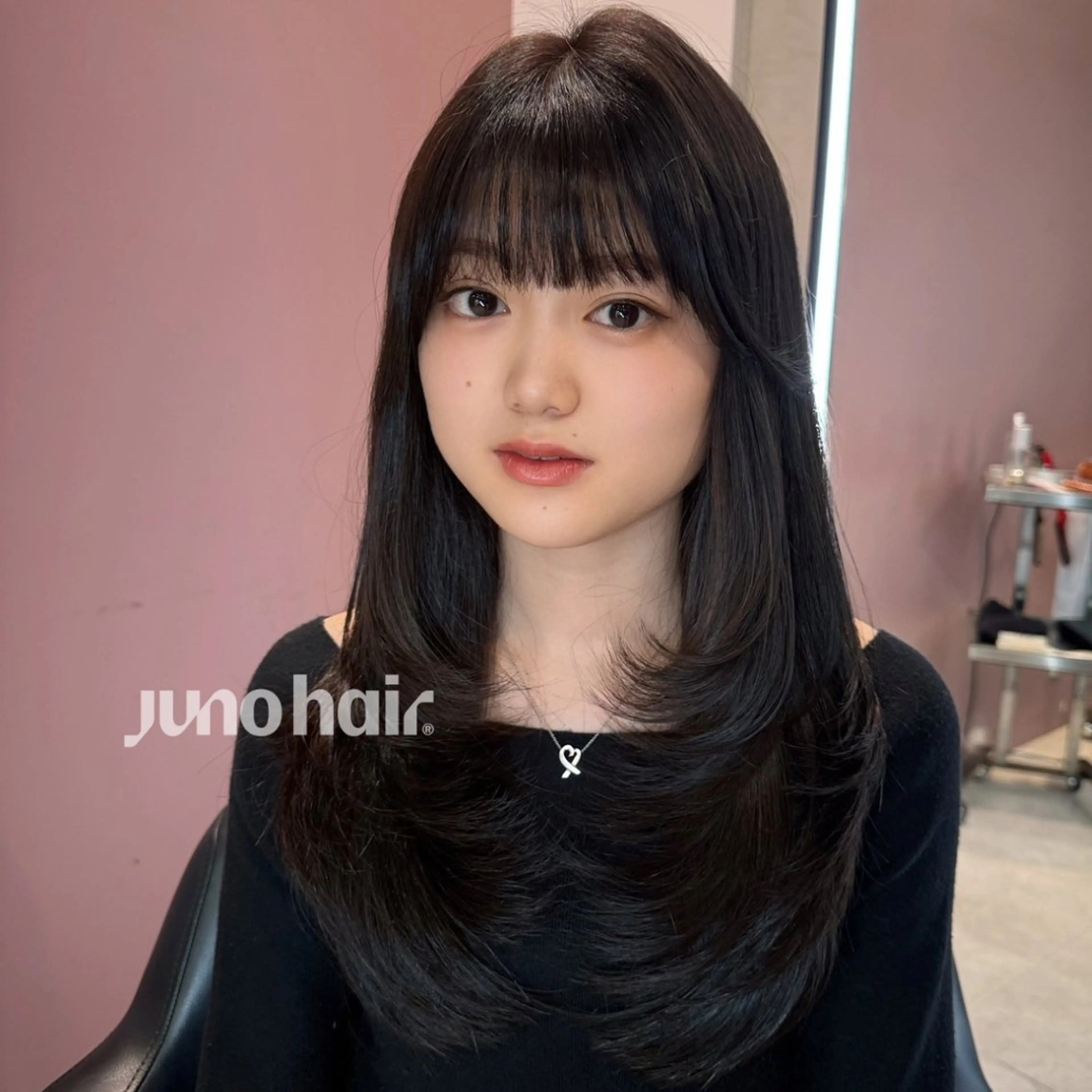 ロング レイヤーカット 韓国レイヤー🪽 無重力パーマナツキのヘアスタイル