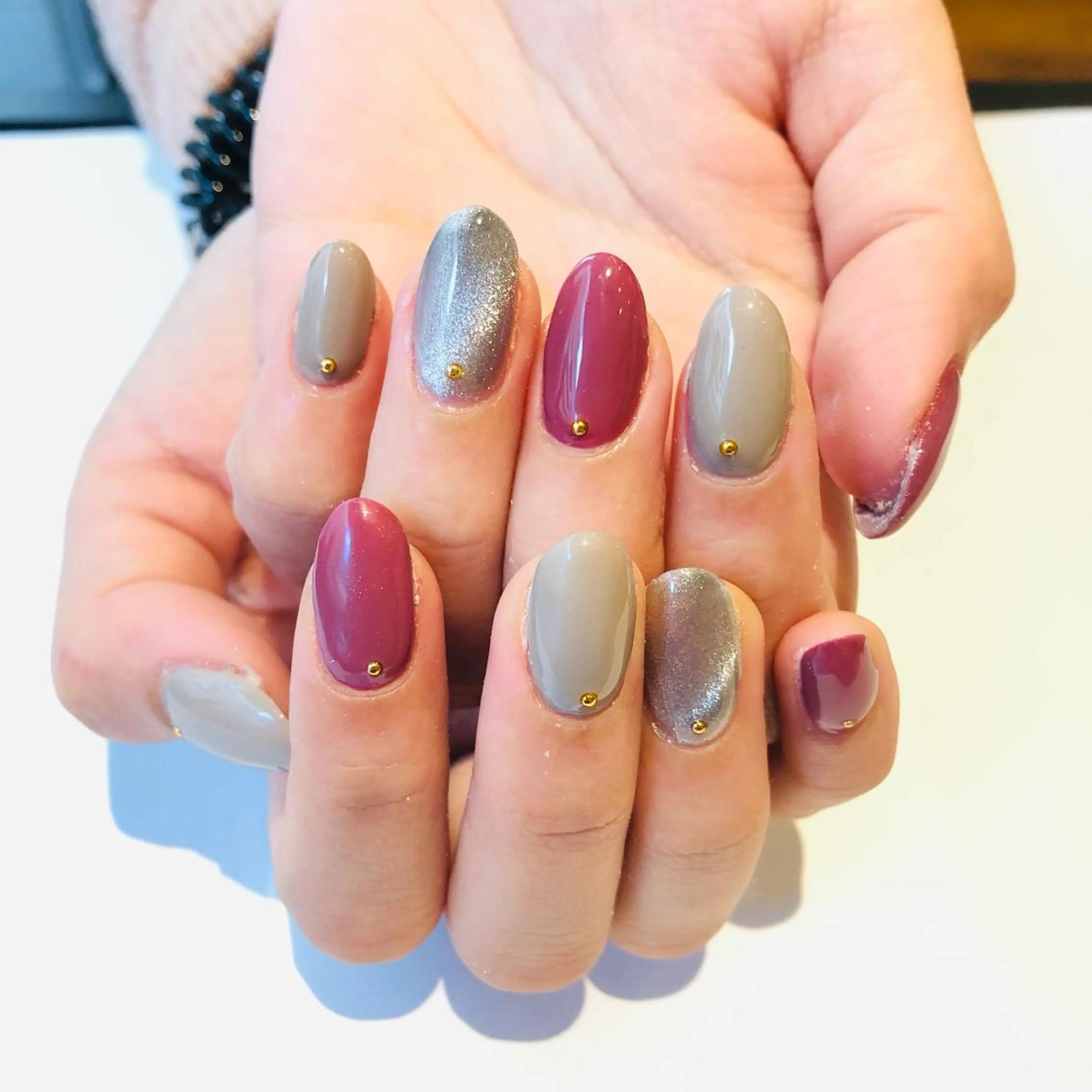 ネイル マグネットネイル ハンドネイル 大阪福島韓国束感まつ げ Sayaka🤍のマツエク・マツパデザイン