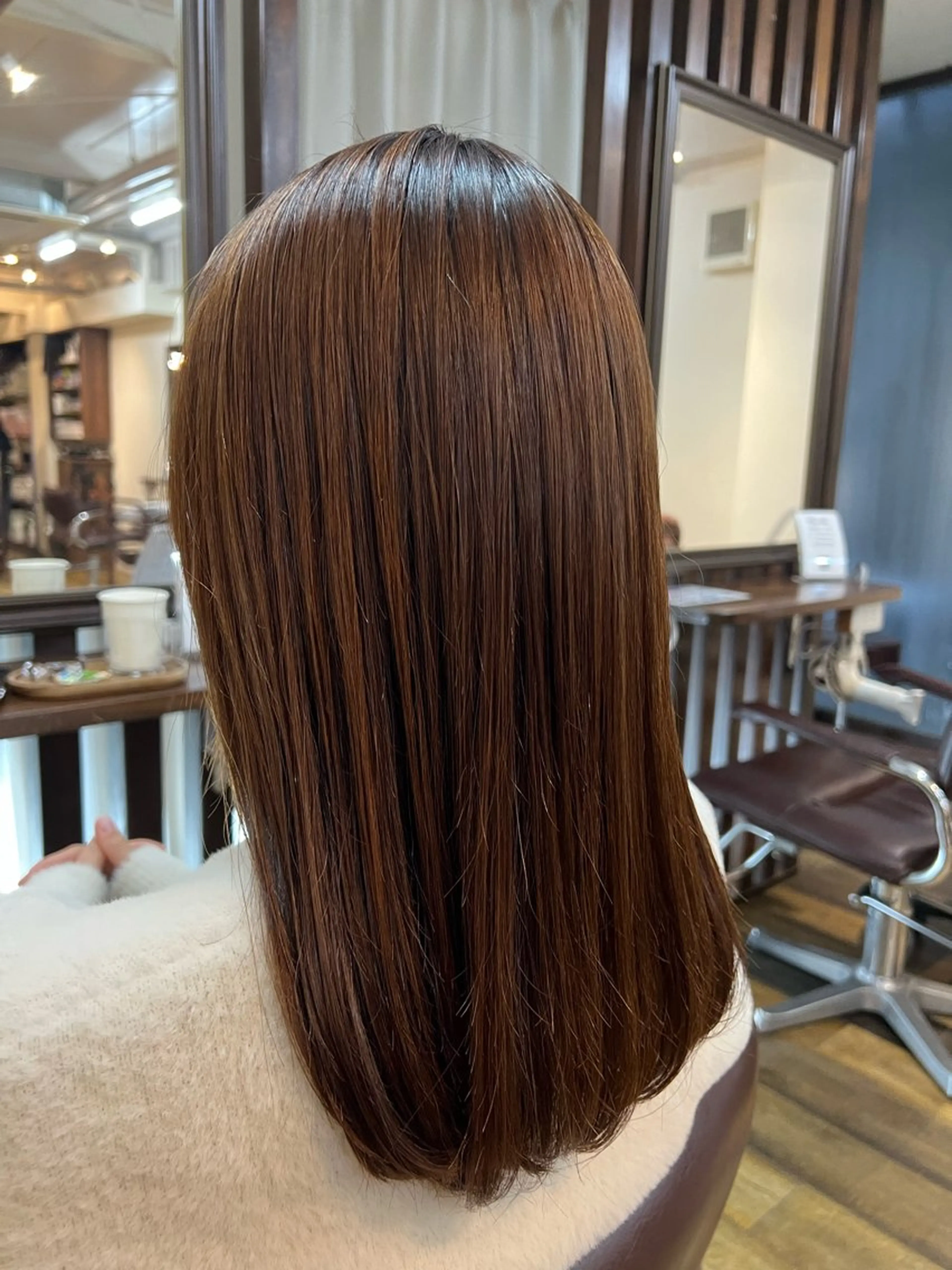 ミディアム 大西 七海のヘアスタイル