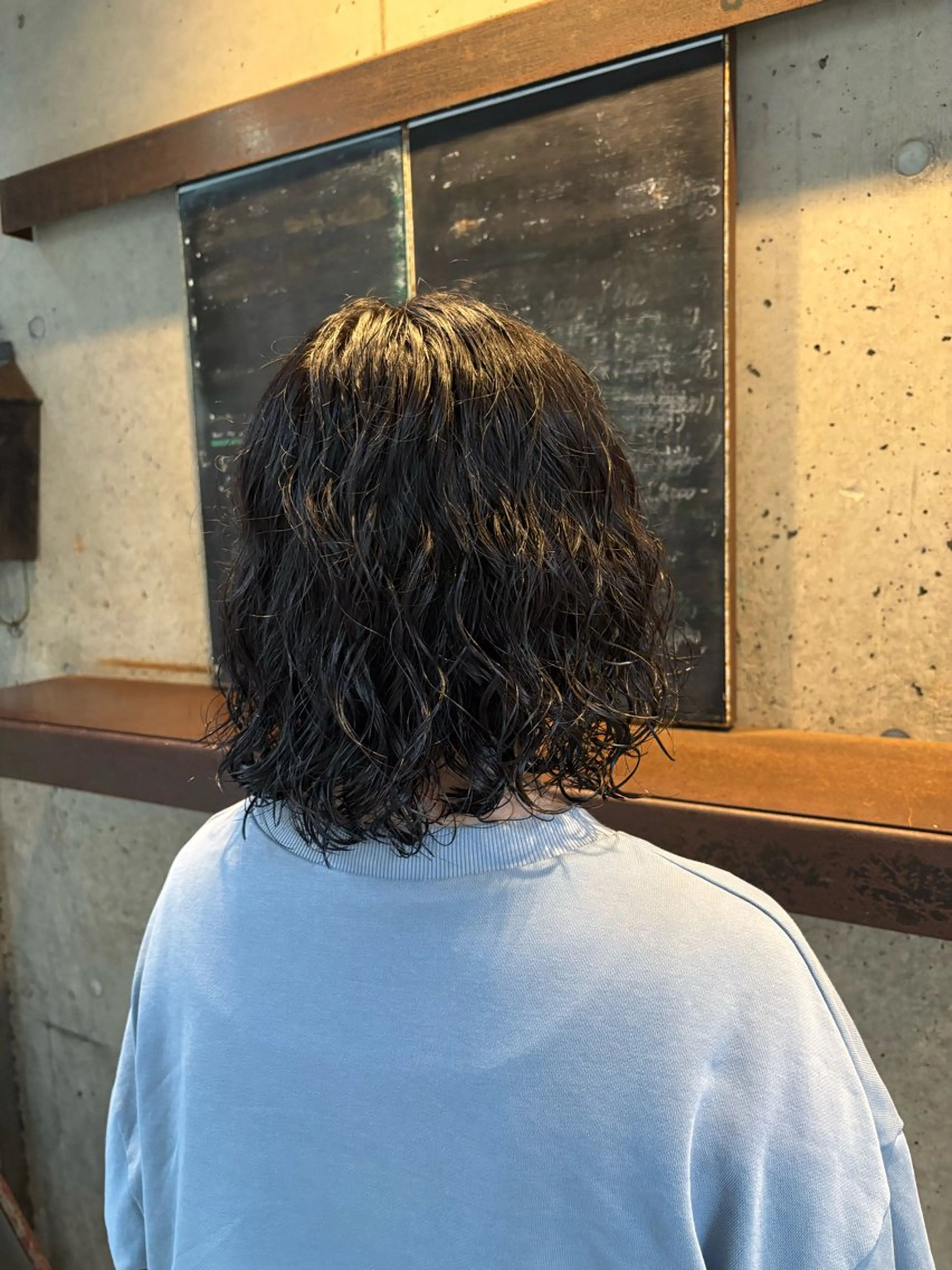 ミディアム パーマ ミディアムパーマ くせ毛 レイヤーカット ニュアンスパーマ 水原波津輝/ボブ /ニュアンスパーマのヘアスタイル