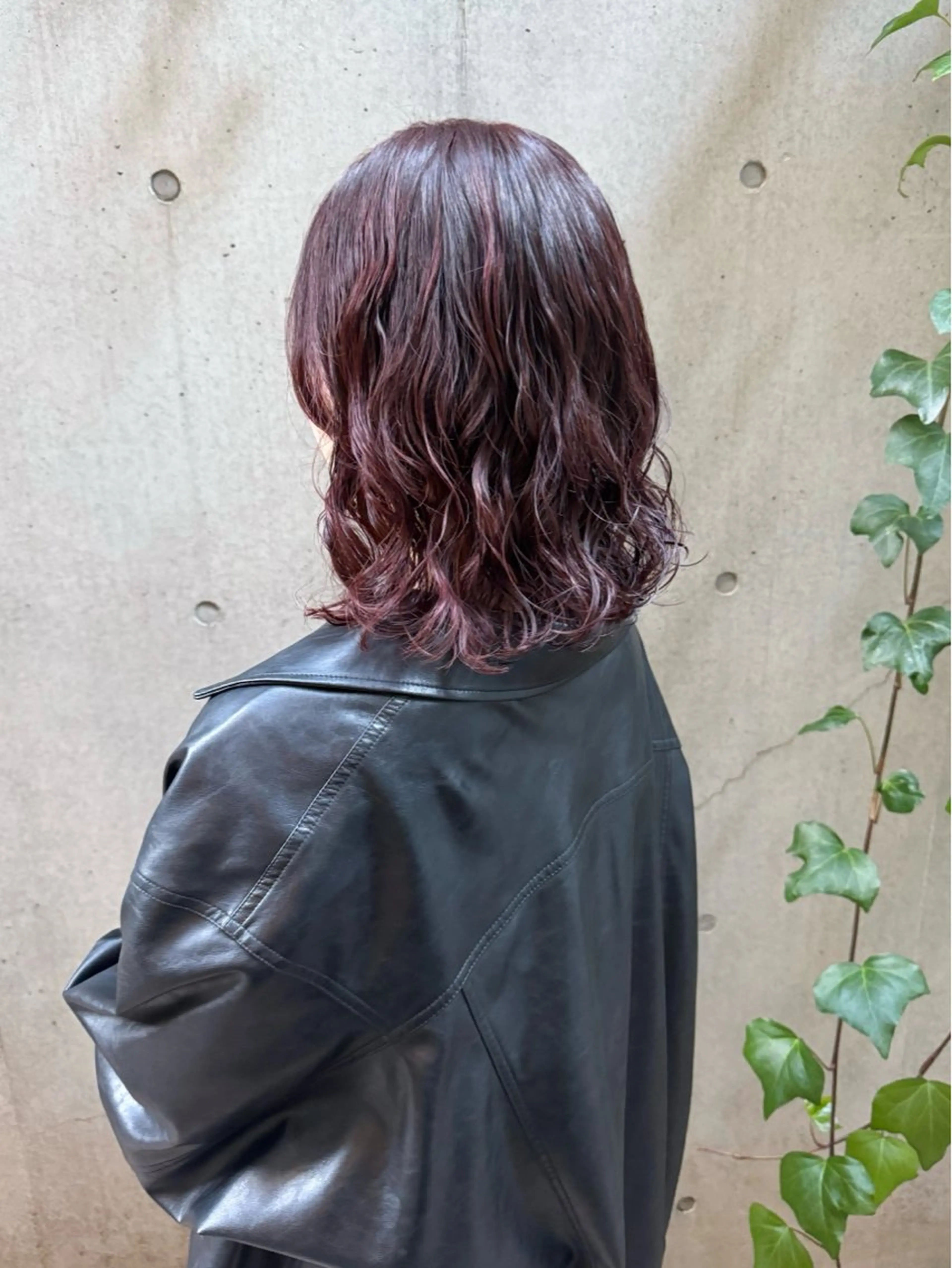 ミディアム パーマ ミディアムパーマ ボブ カット パーマ 大橋 芽衣のヘアスタイル