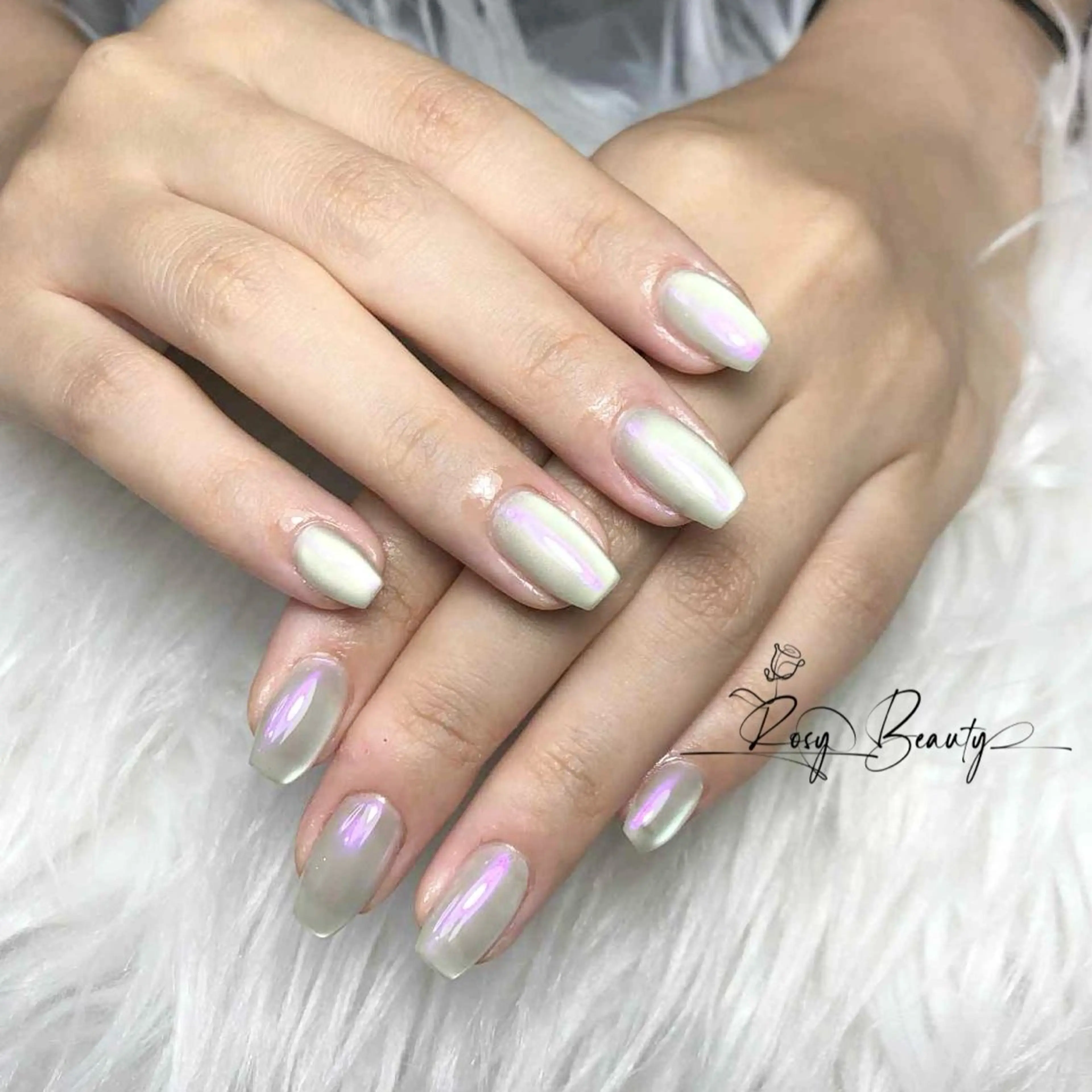 ネイル ハンドネイル RosyBeauty Salonのネイルデザイン