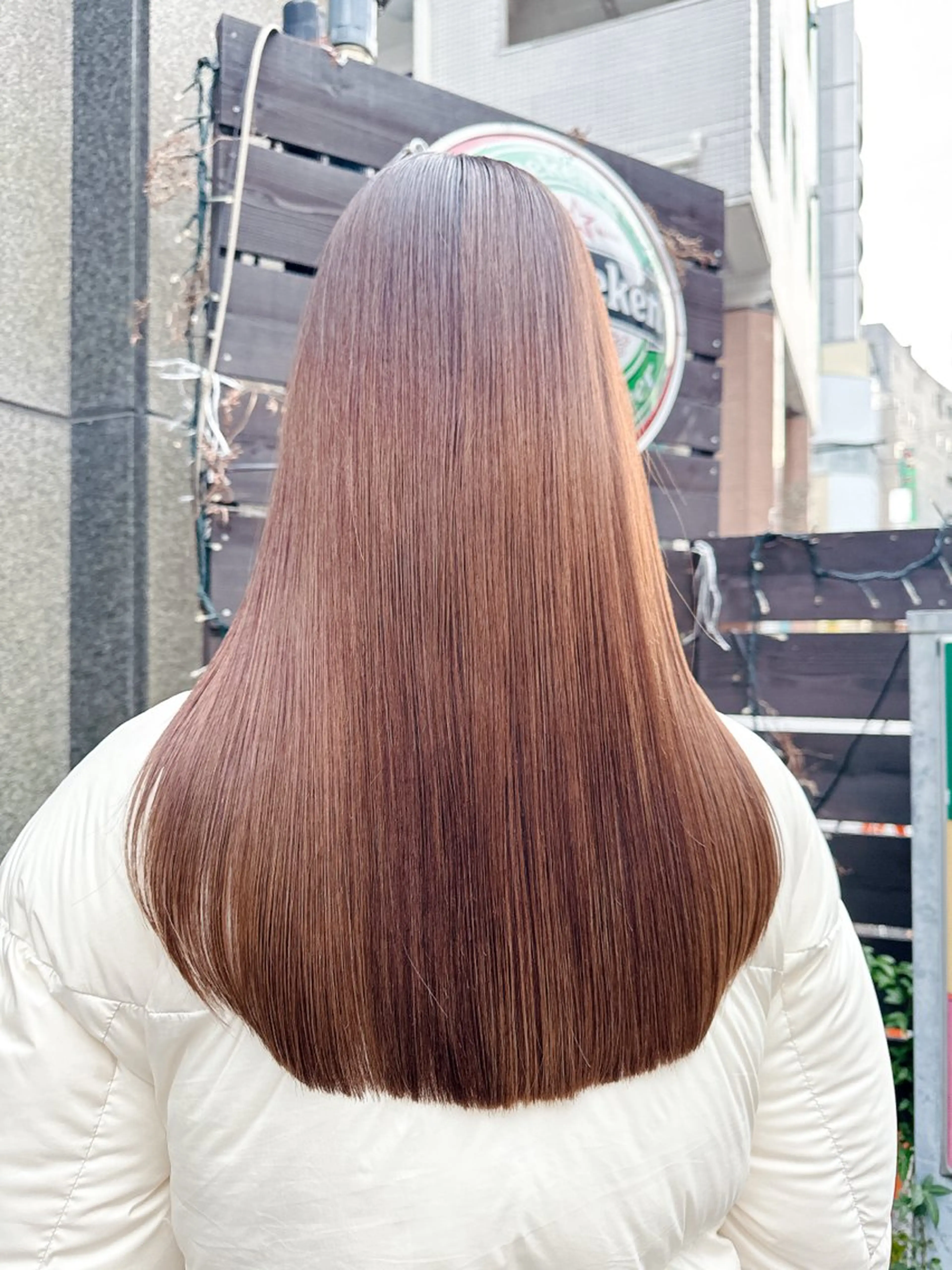 ロング カラー ベージュカラー ミルクティーベージュ Chic シックのヘアスタイル