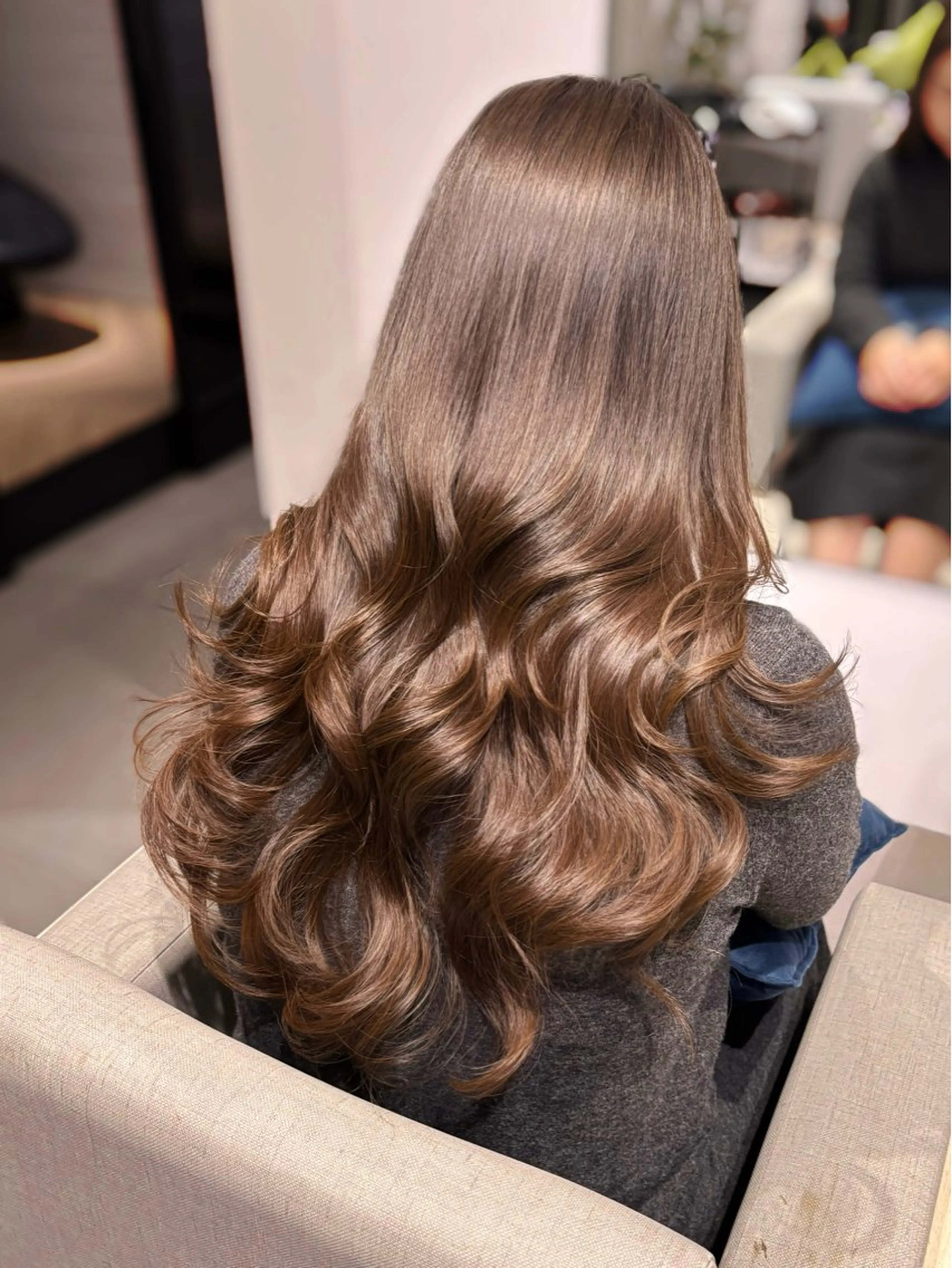 ロング カラー ヘアアレンジ ベージュカラー オリーブベージュ 顔周りカット 韓国風ヘア レイヤーカット カット ヘアカラー トリートメント 銀座/韓国レイヤー/ 艶カラー🍓原田侑依のヘアスタイル