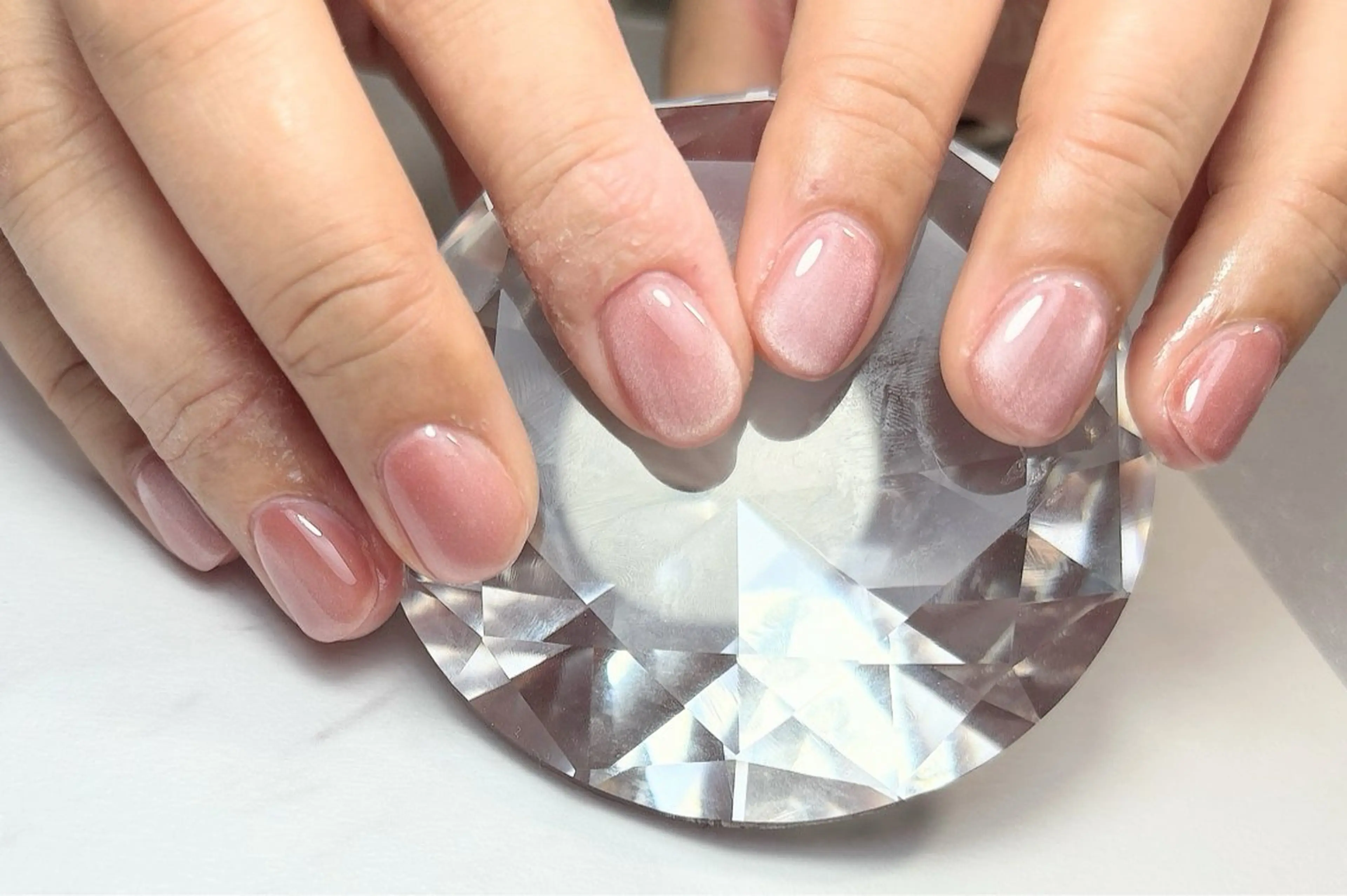 ネイル マグネットネイル ピンク mi hoのネイルデザイン