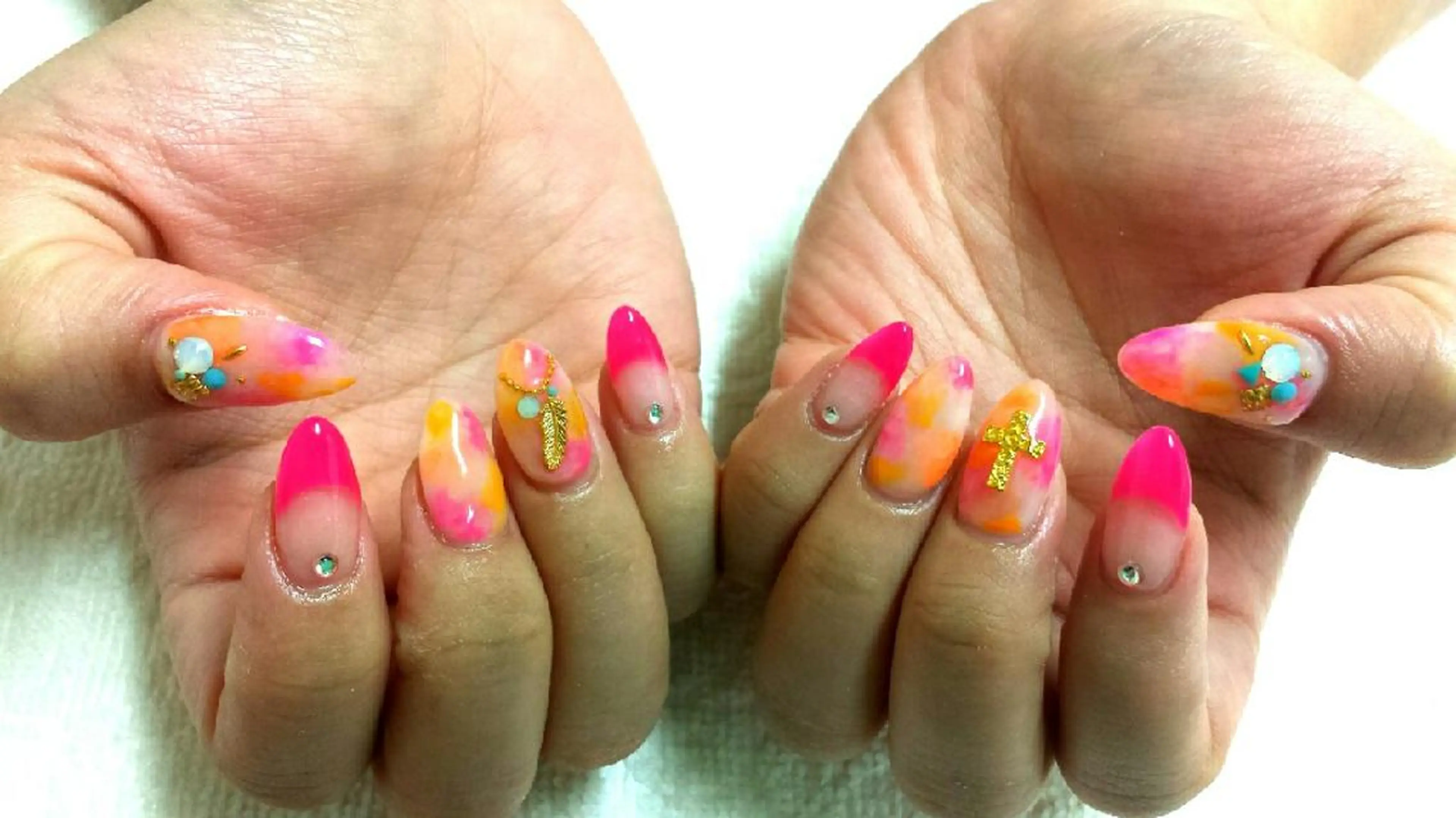 ネイル 河野ちえ (雑誌掲載サロン)のネイルデザイン