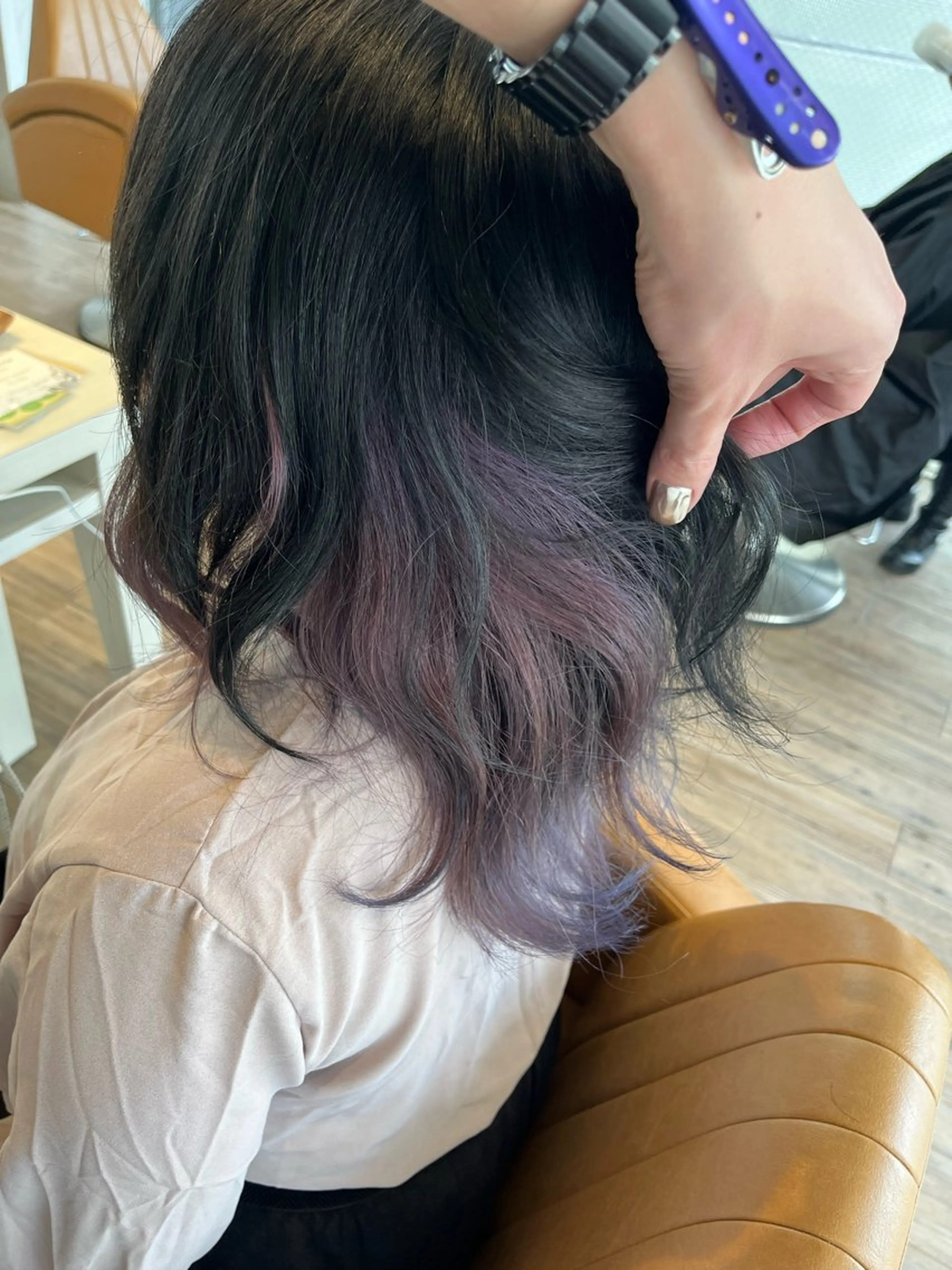 ミディアム カラー インナーカラー ラベンダーカラー ヘアカラー ブリーチなしWカラー レイヤー/Rickyのヘアスタイル