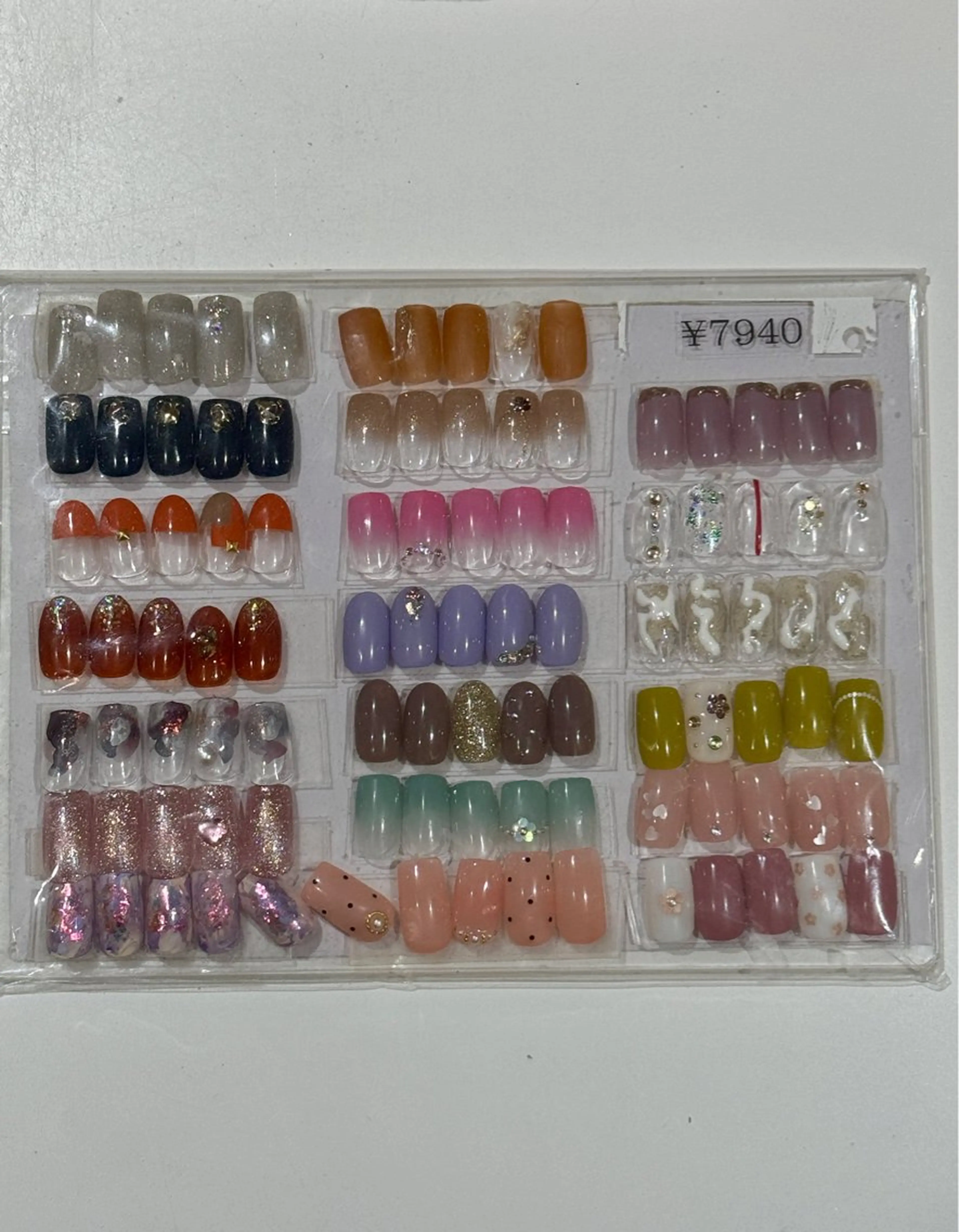 ネイル CHIERI 🍒のネイルデザイン