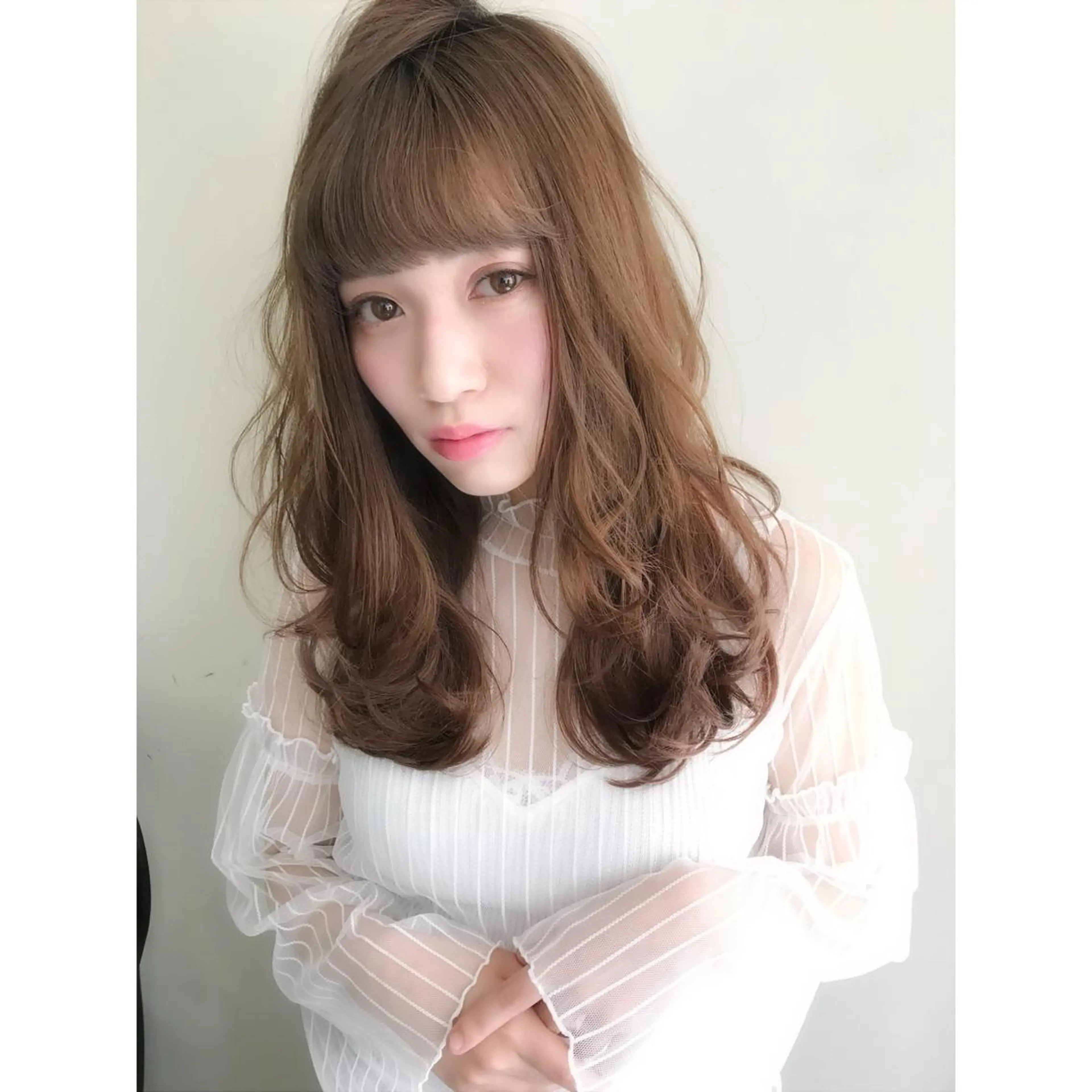 ミディアム カット ほさか しんごのヘアスタイル