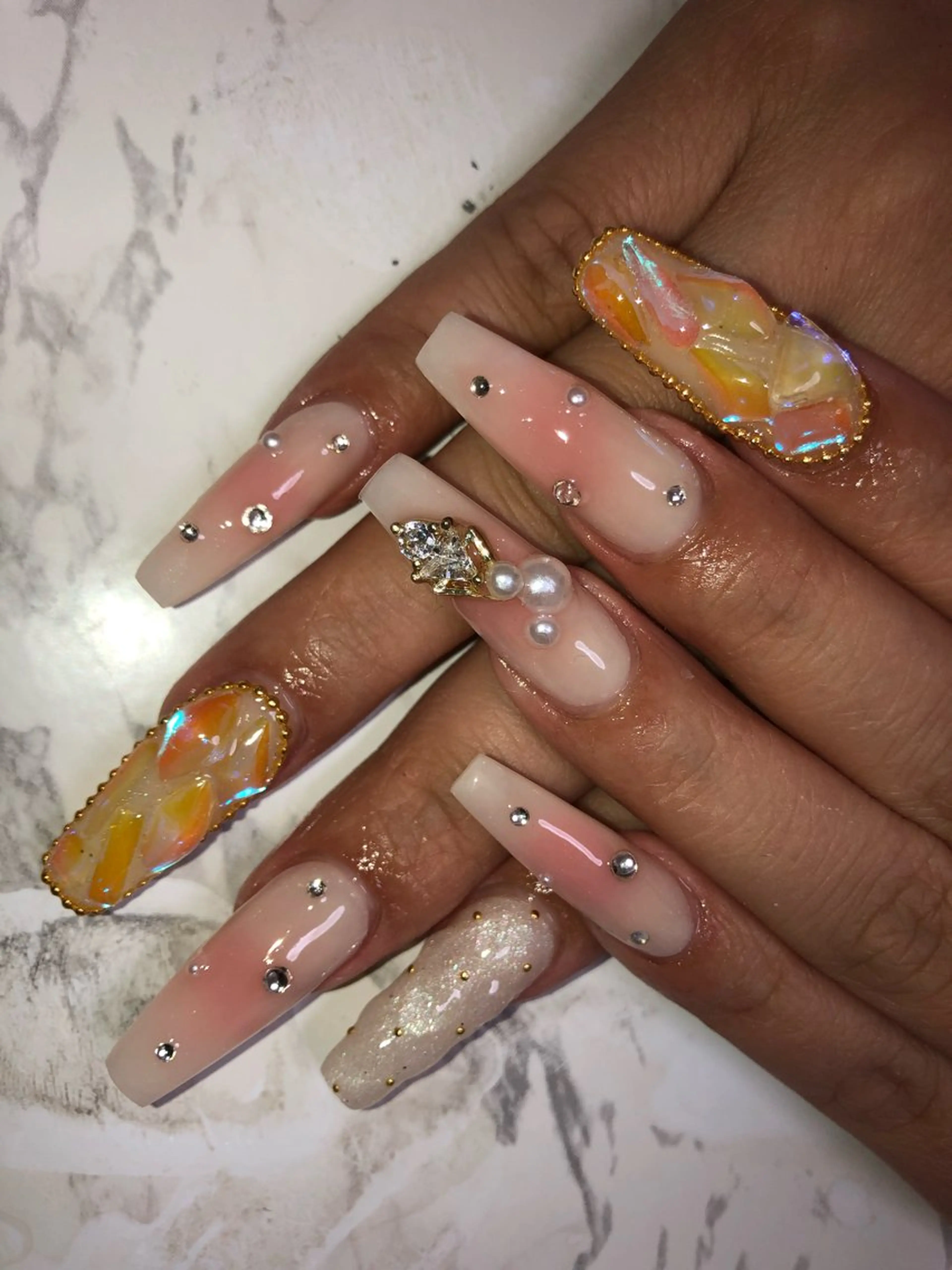 ご新規様限定［他店オフ込み］スカルプアートパーツやり放題　長さM（オフ有りの場合ご連絡下さい）※3dや複雑なアート含まずの写真