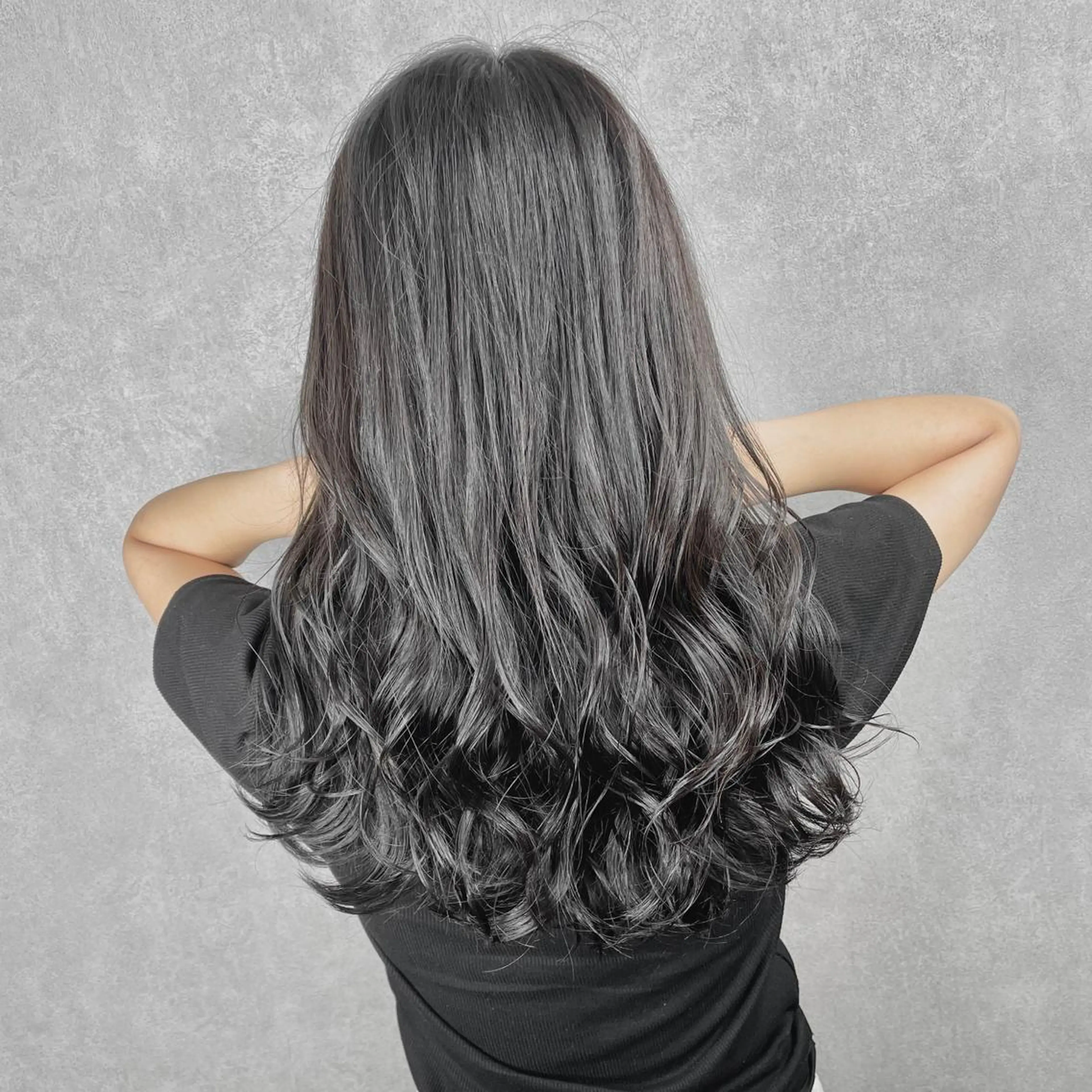 ロング カラー カット ヘアカラー トリートメント 井本翔太.髪質改善. ベージュ.グレージュのヘアスタイル