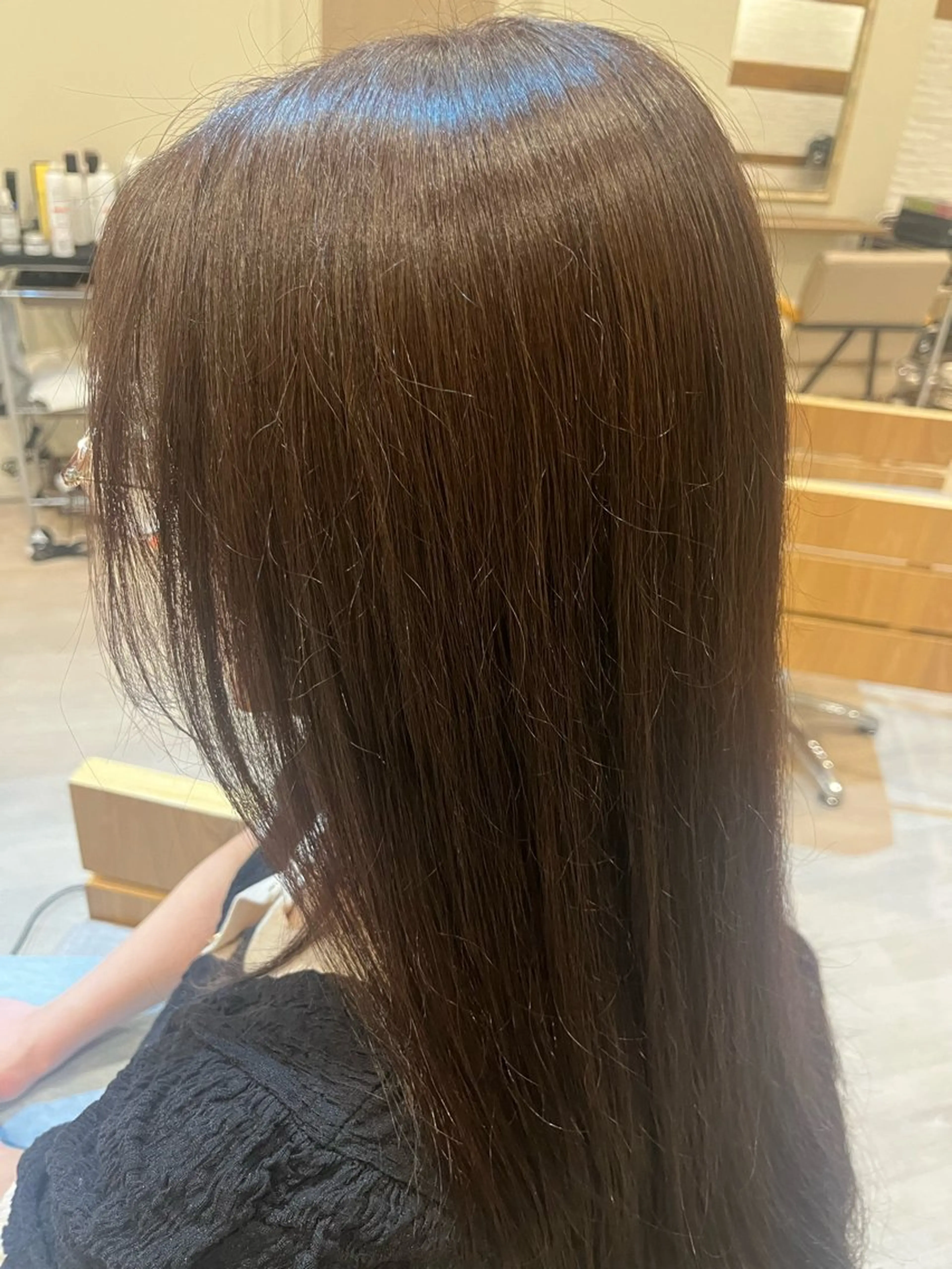 ロング カラー 鈴木 彩花のヘアスタイル