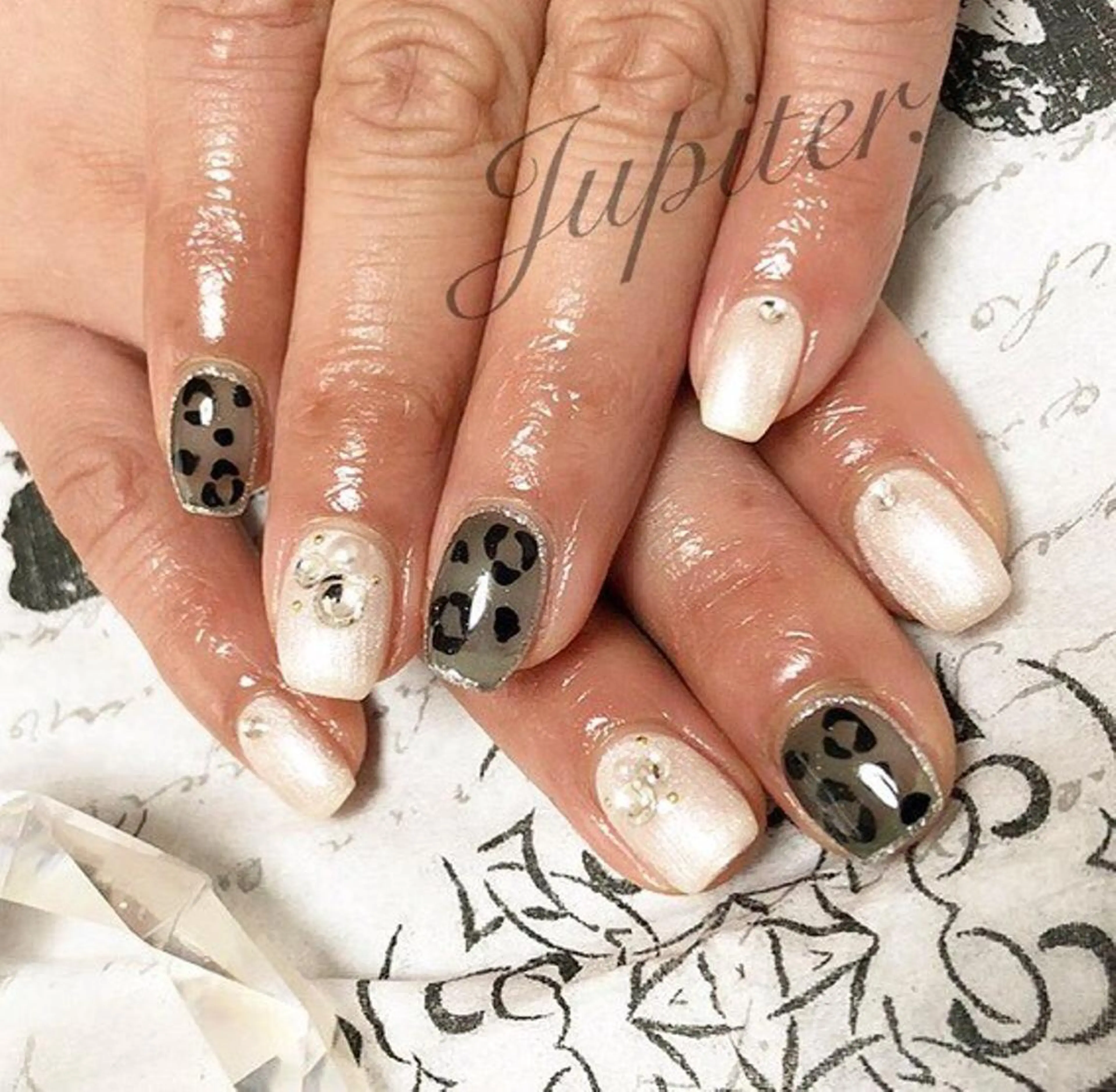 ネイル アニマル柄 ハンドネイル PrivateSalon Jupiter所属・Jupiter .のネイルデザイン