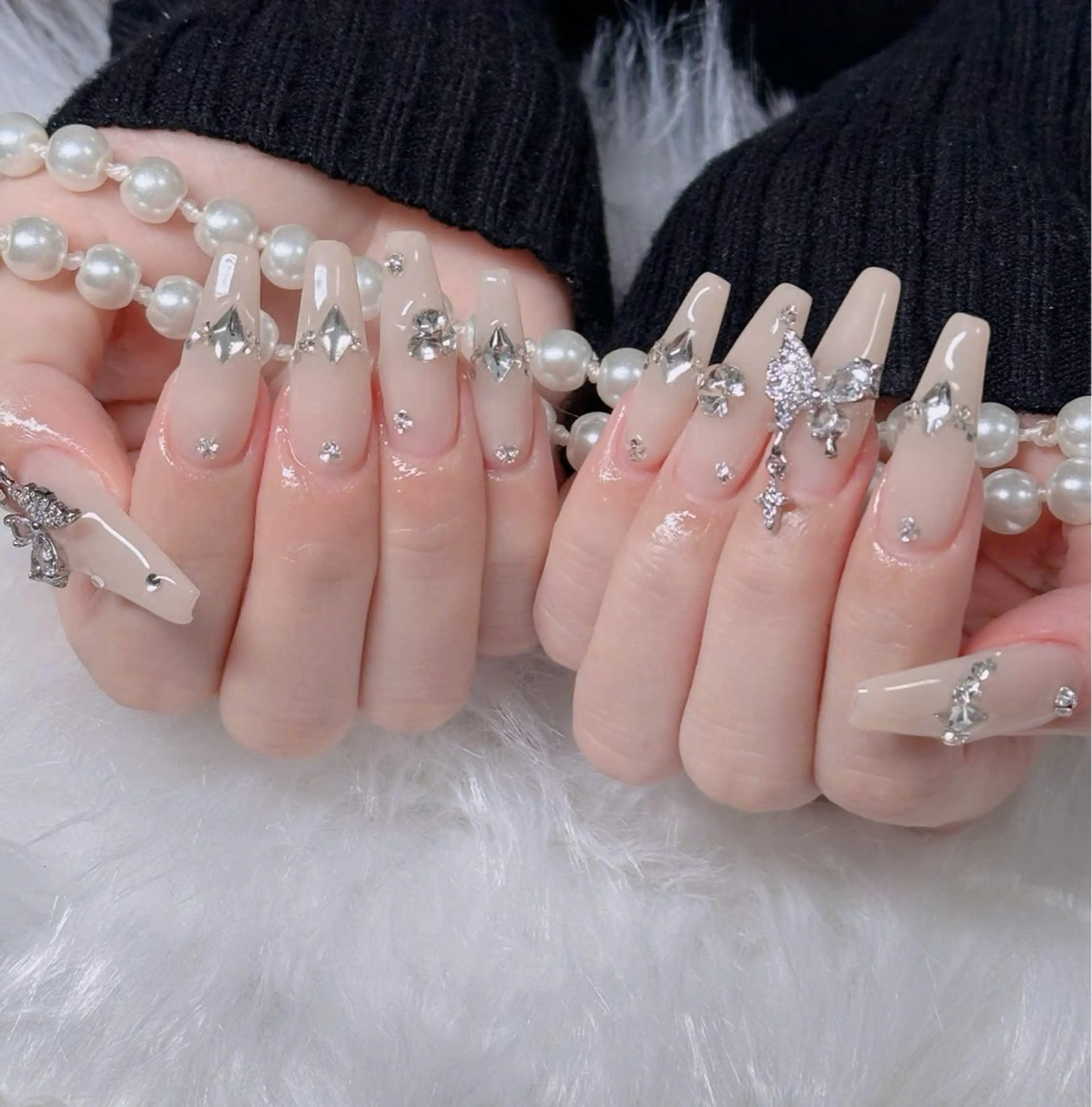 ネイル フレンチネイル ジェルネイル ガラスフレンチ ハロウィン ハート ハンドネイル H.baby Nail Salonのネイルデザイン