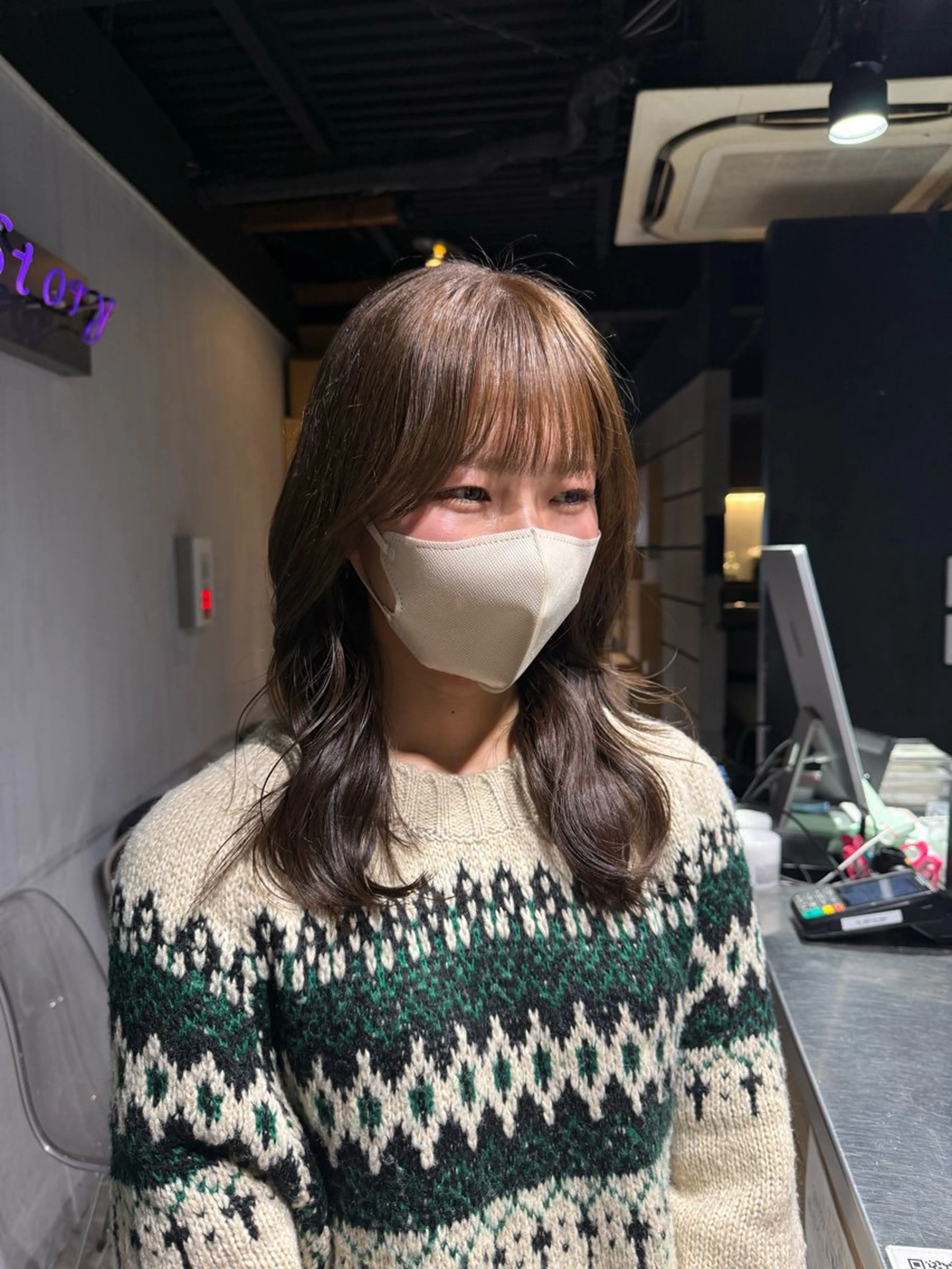 セミロング カラー ヘアカラー NANAMI🩵 大人可愛い韓国ヘアのヘアスタイル