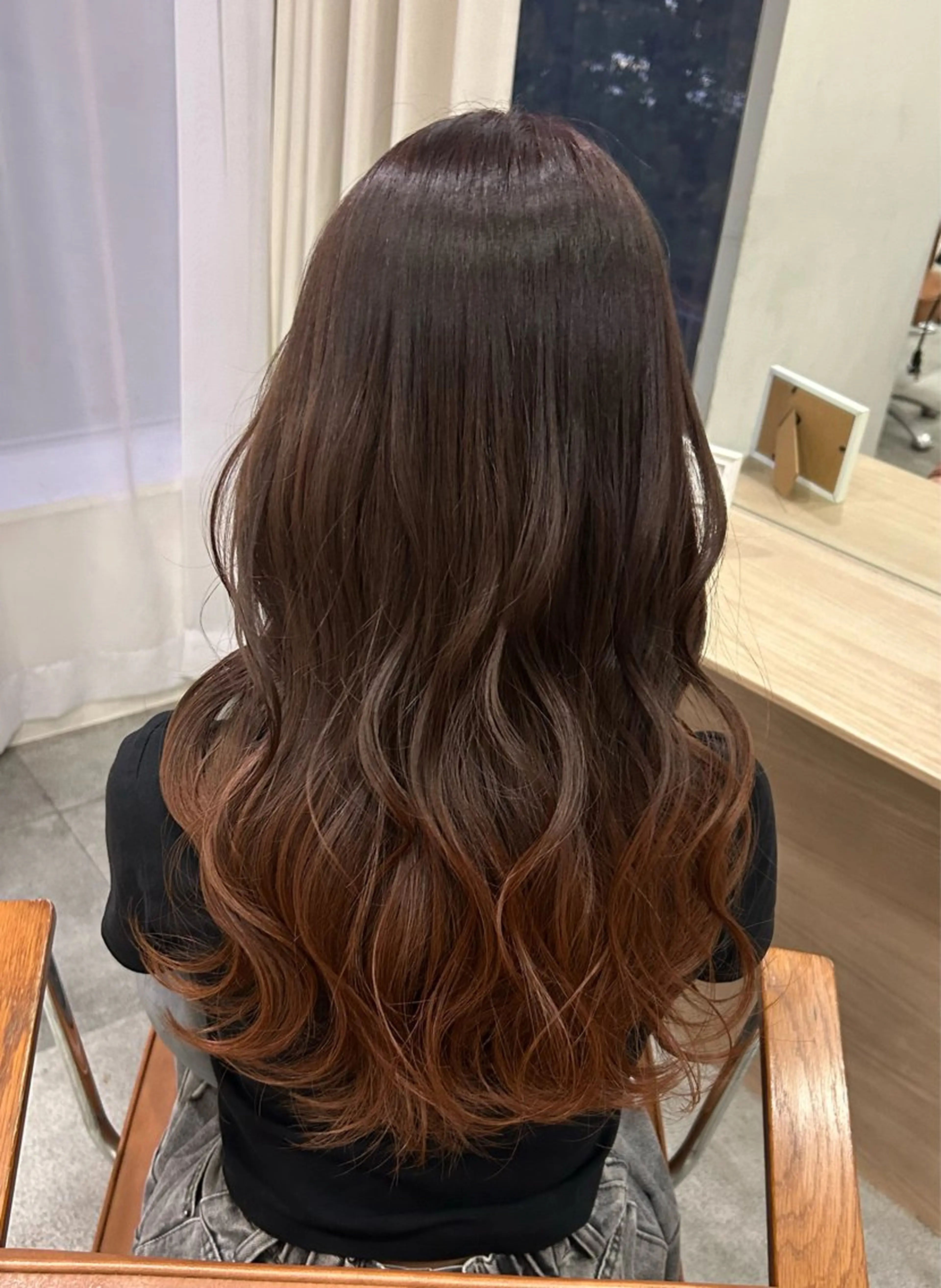 ロング ヘアカラー レイヤー/ 透明感カラー/チナツのヘアスタイル